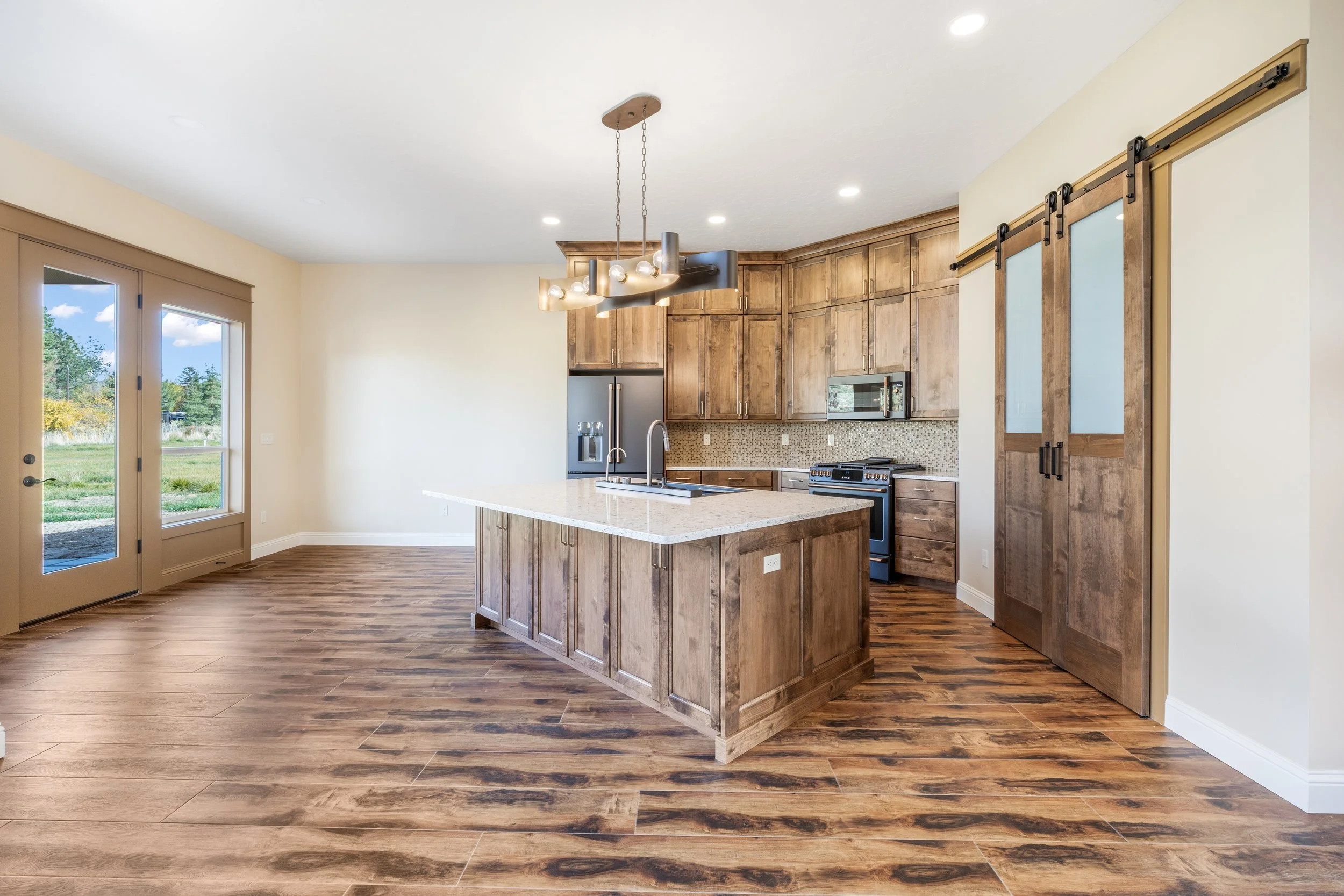 Cottonwood Lane Living, Dining & Kitchen (7).jpg