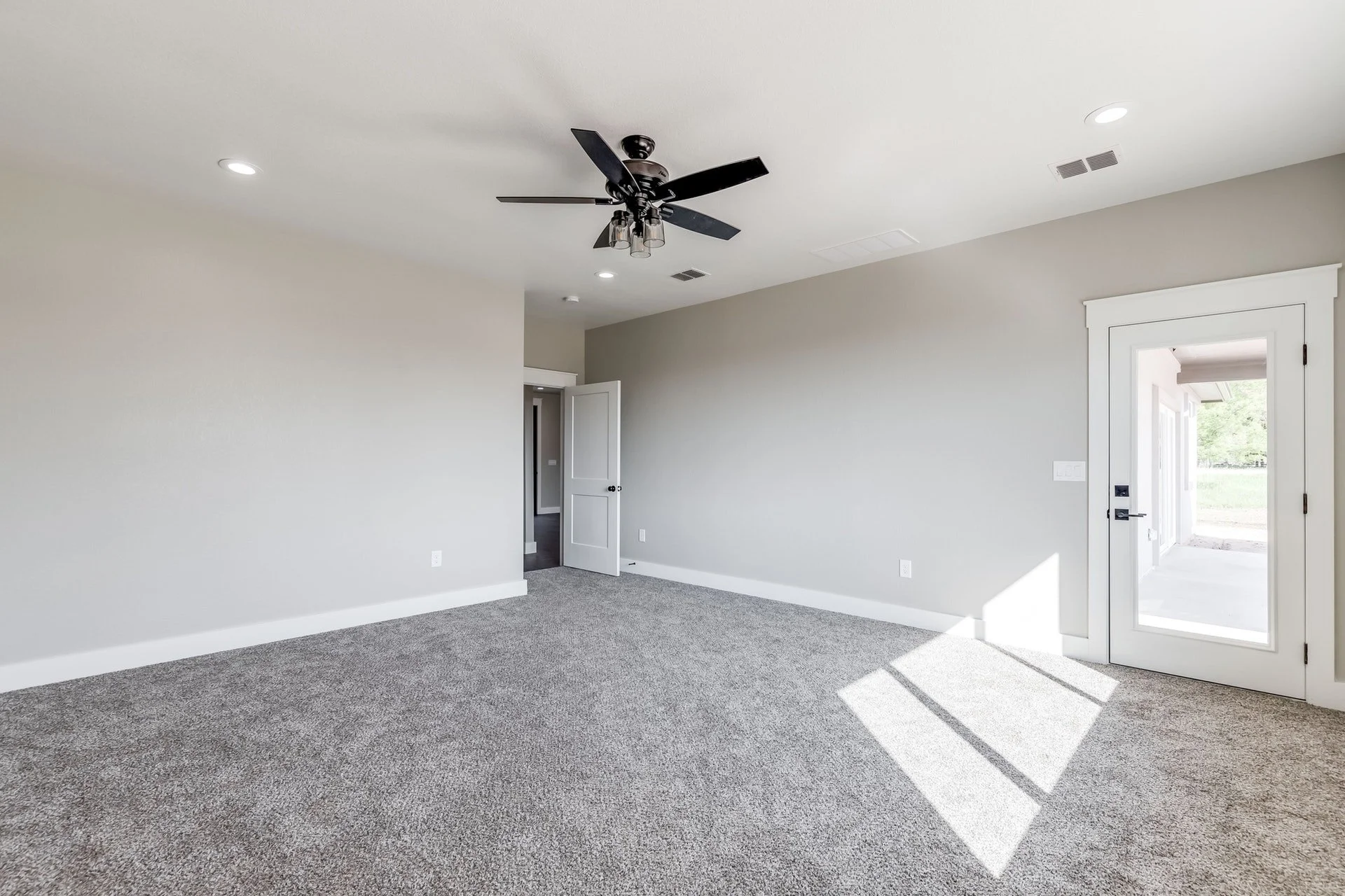 Bouy Drive Bedroom (1).jpg