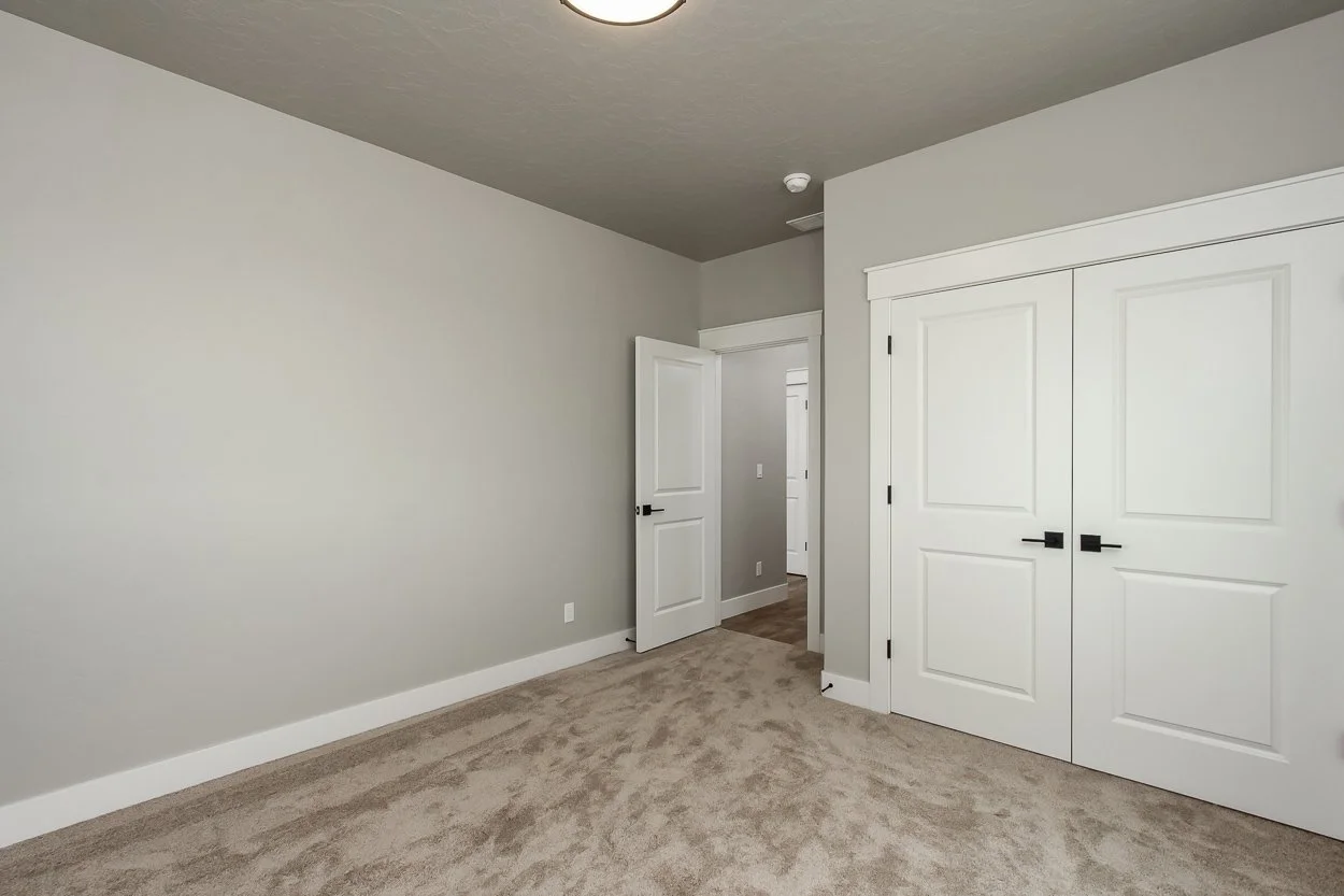 Fairview Road Bedroom (6).jpg