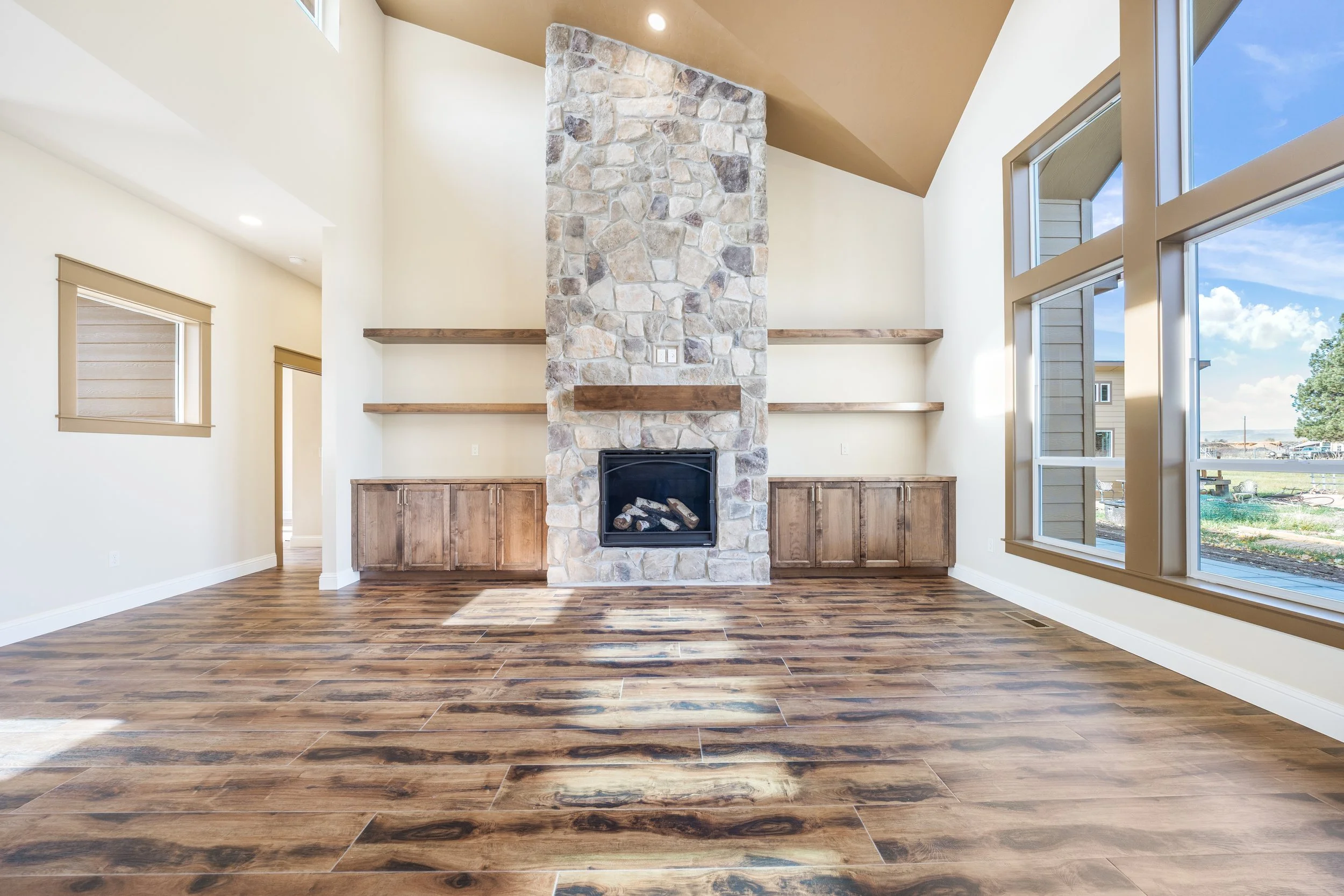 Cottonwood Lane Living, Dining & Kitchen (3).jpg