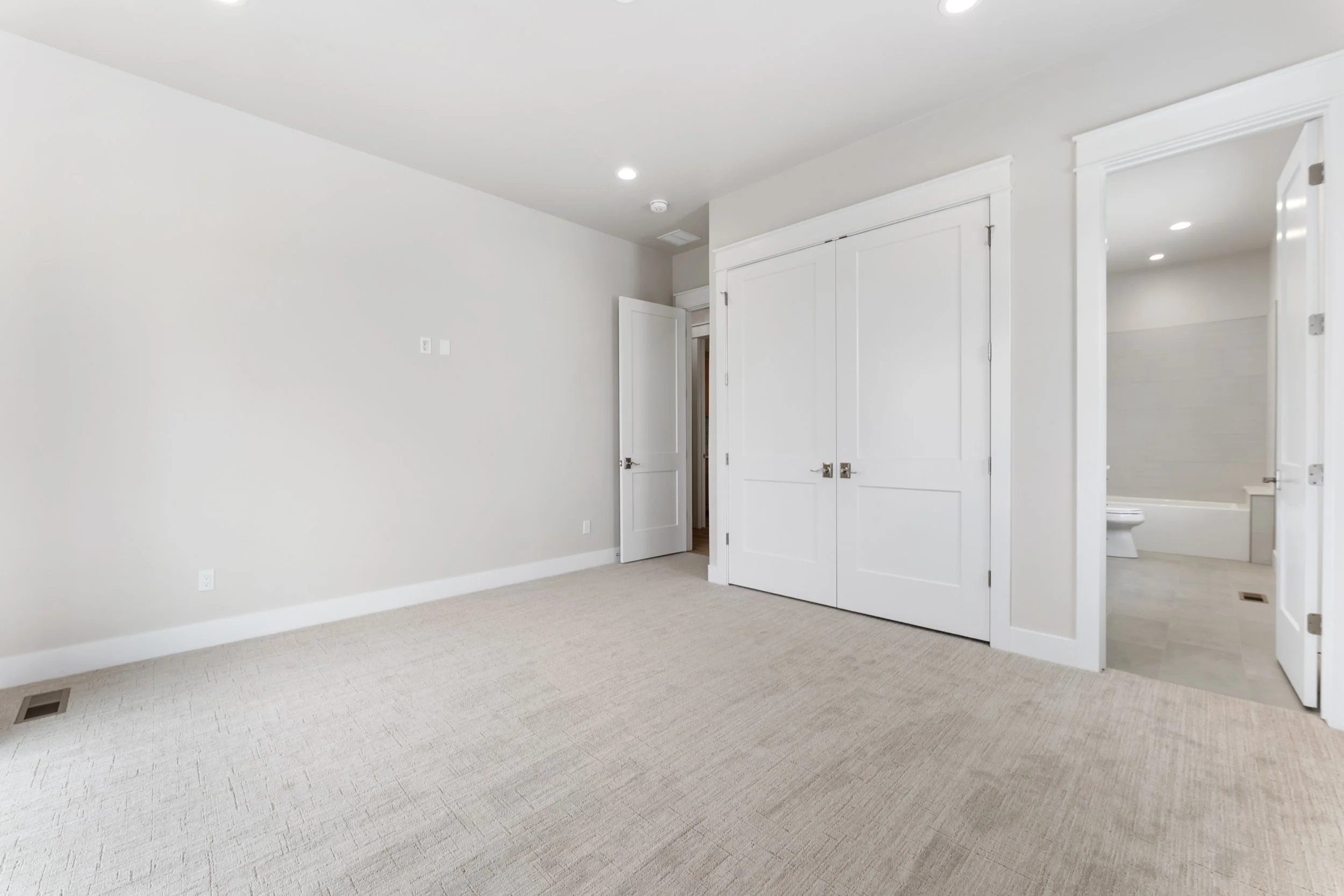 Solar Court Bedrooms (2).jpg