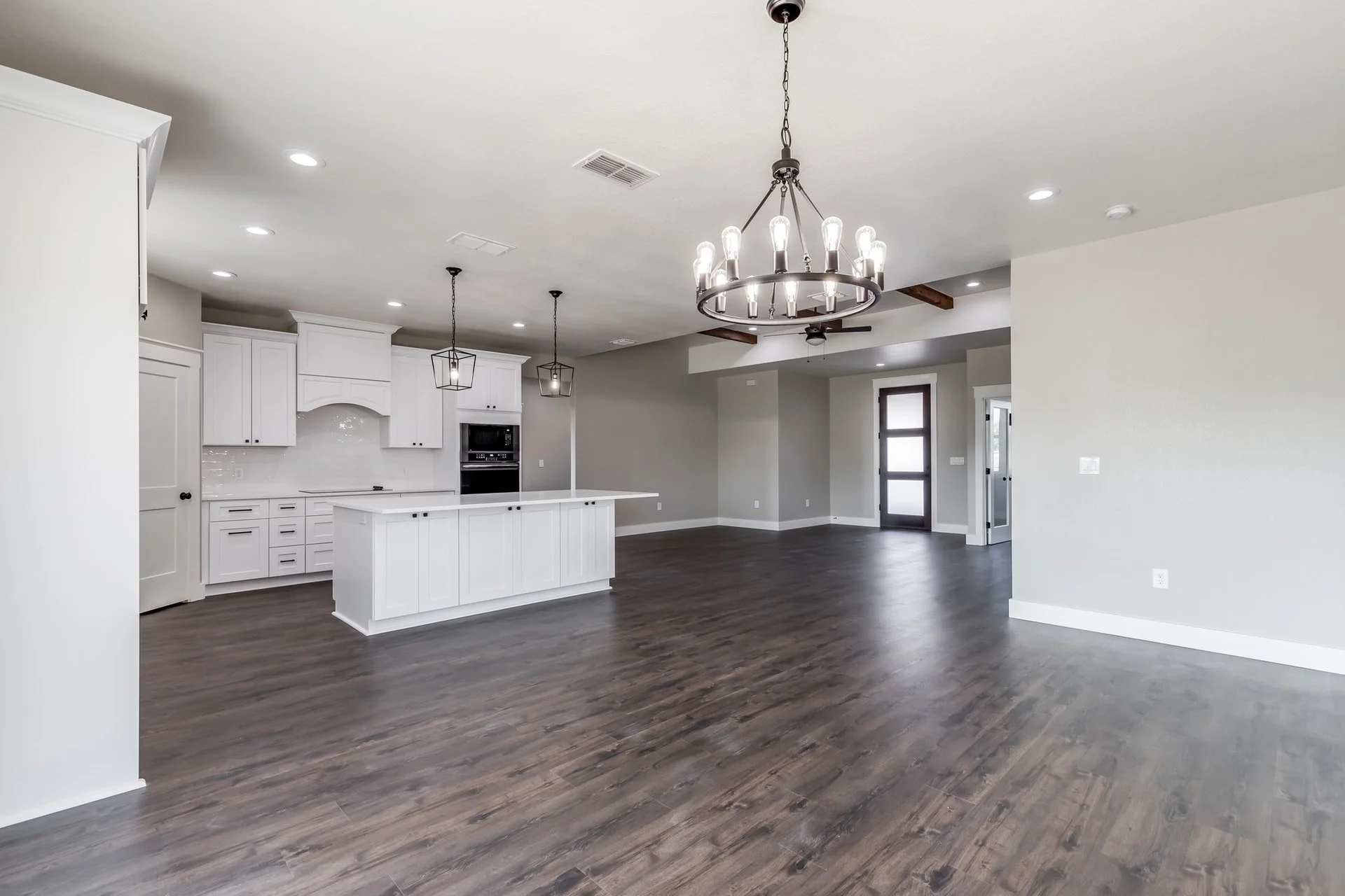 Bouy Drive Living, Dining, & Kitchen (12).jpg