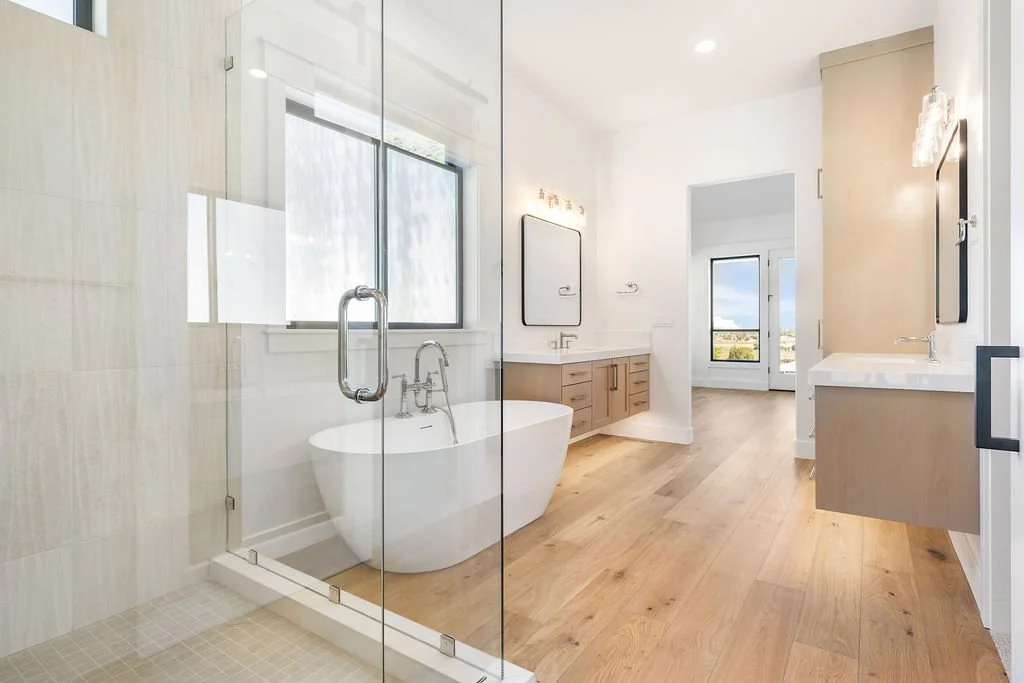 South Slope Rd Masters Bedroom & Bath (11).jpg