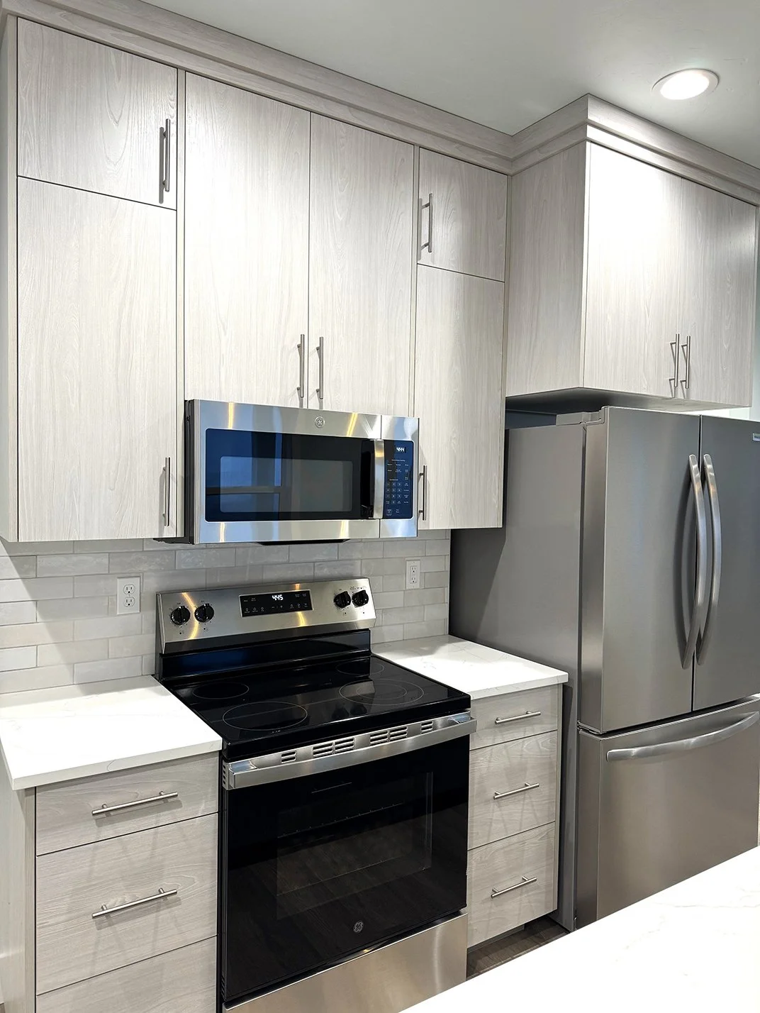 828 Mann Creek Living, Dining, Kitchen (6.1).jpg