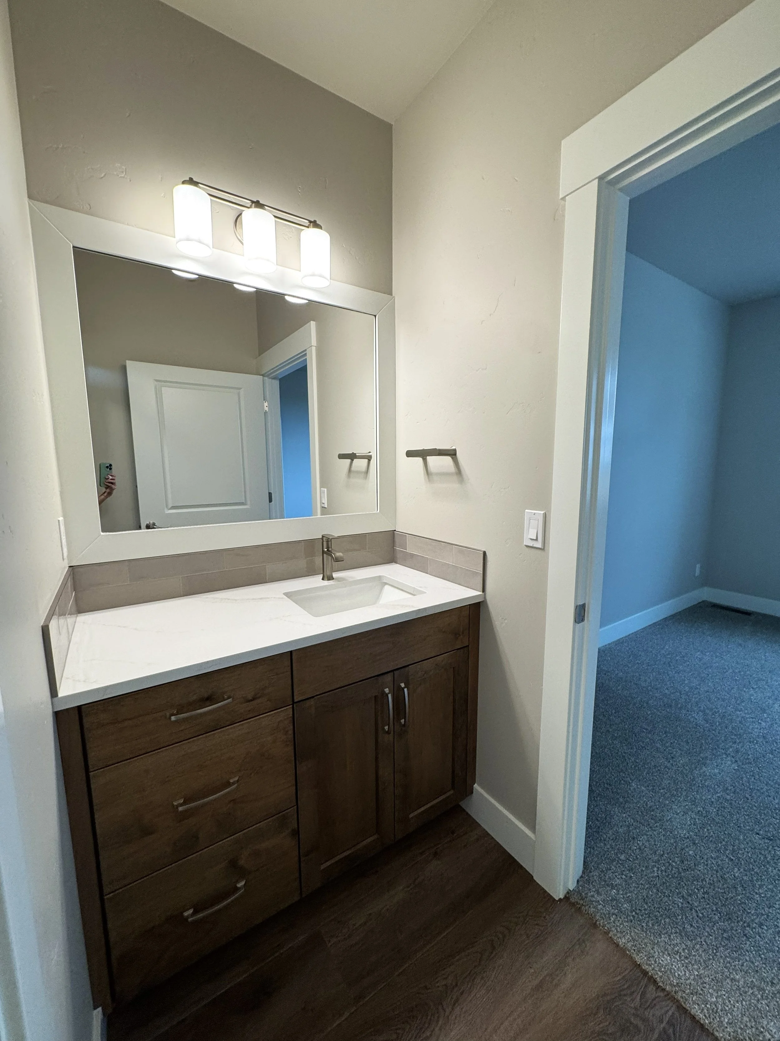 Purple Sage Bathroom & Laundry (2).jpg