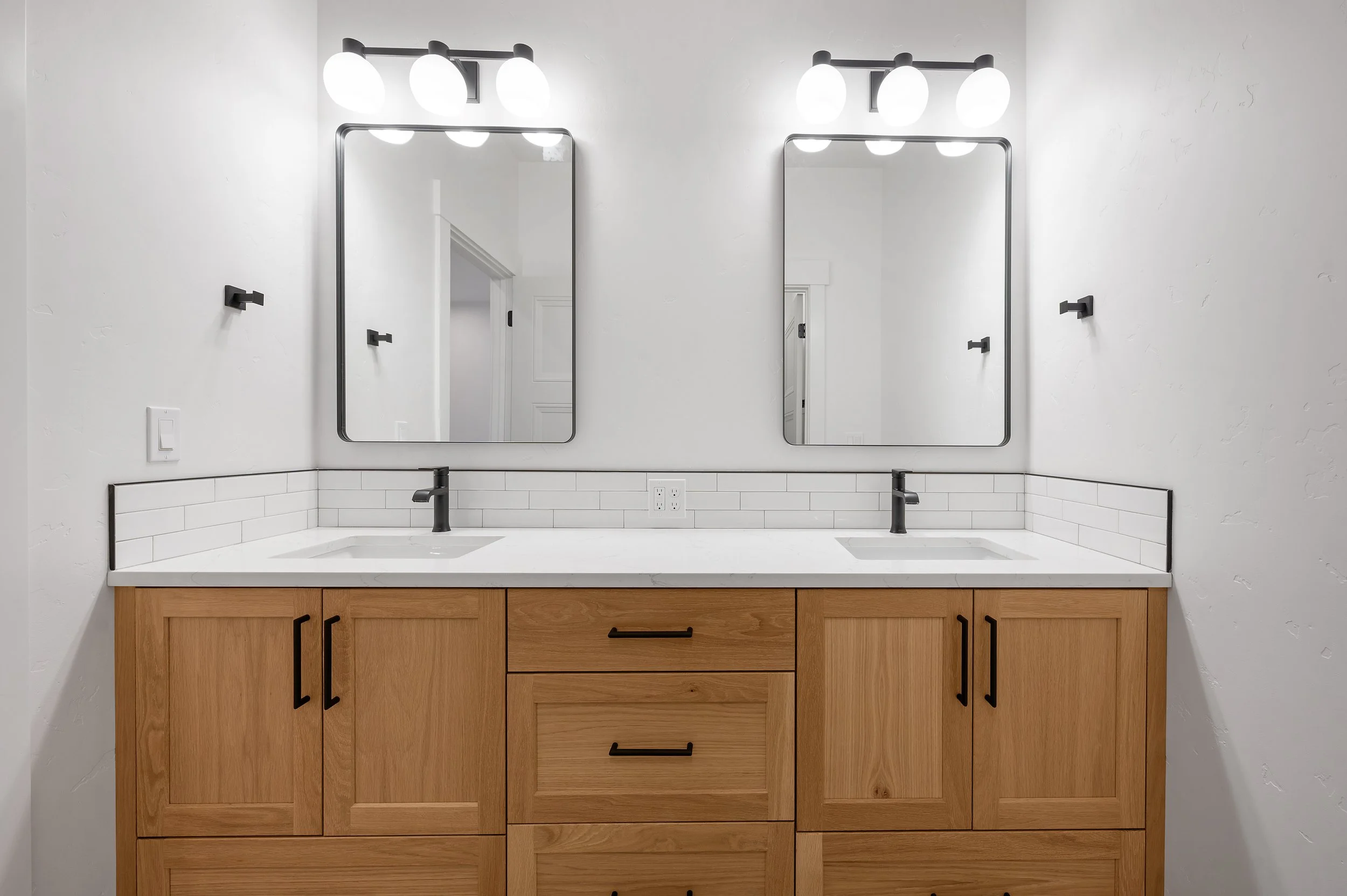 Brooks Drive Bathrooms & Laundry (7).jpg