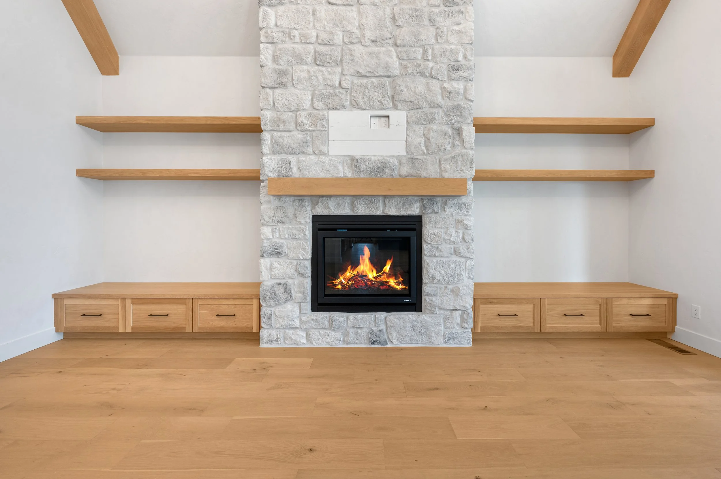 Brooks Drive Living, Dining, & Kitchen (13).jpg