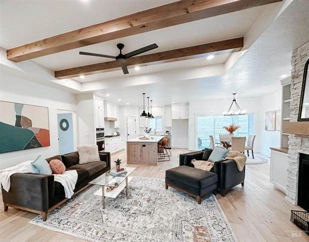 Mann Creek Living, Dining, & Kitchen (23).jpg