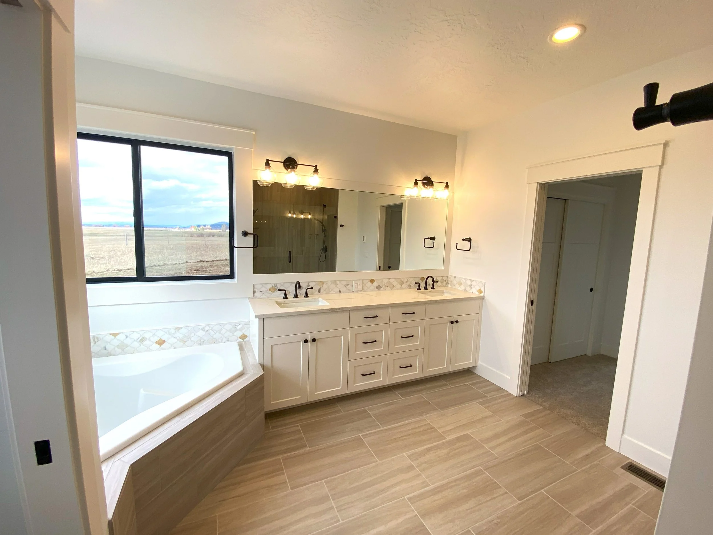 Gold Fork Road Bathroon (4).jpg