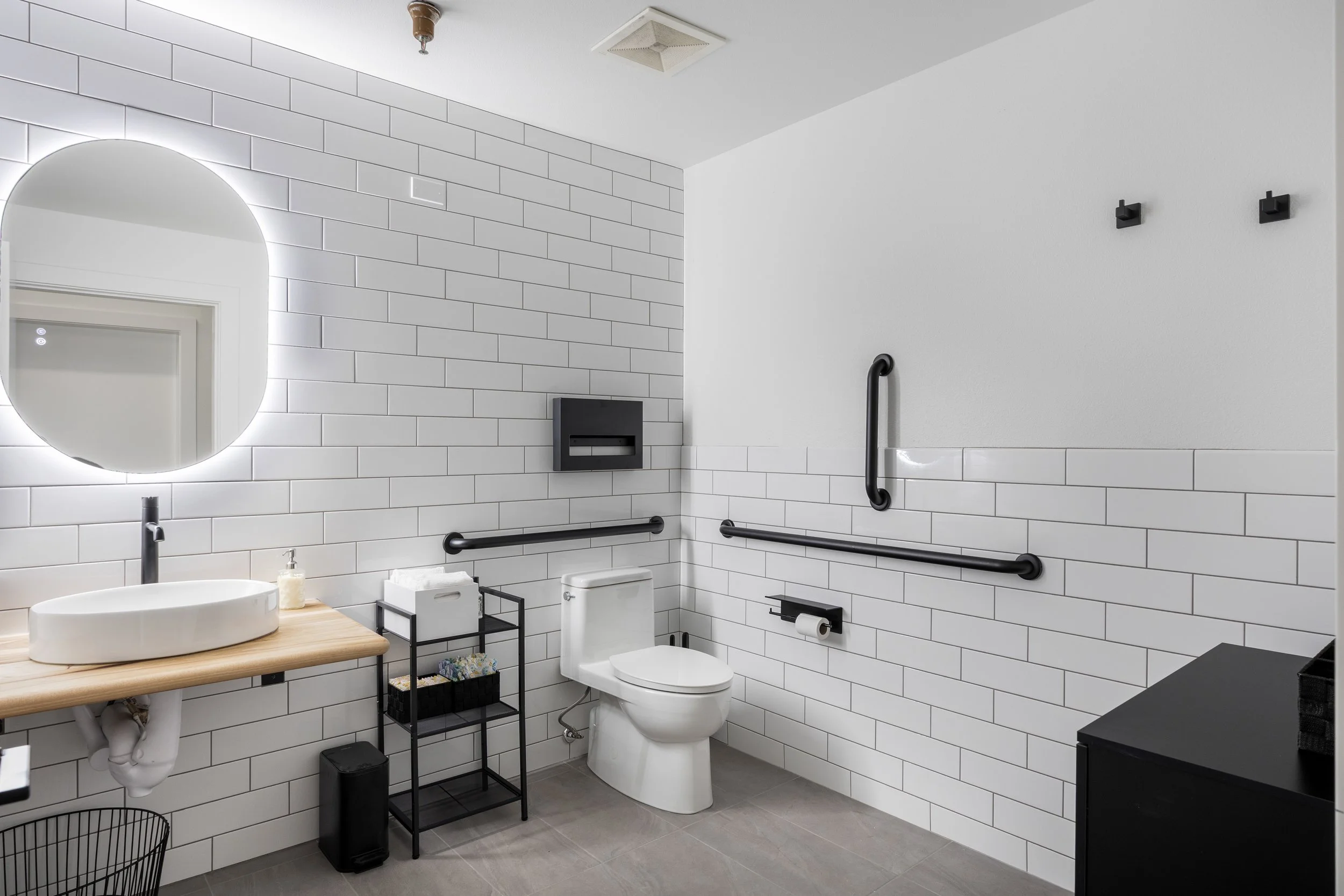 Pilates bathroom.jpg