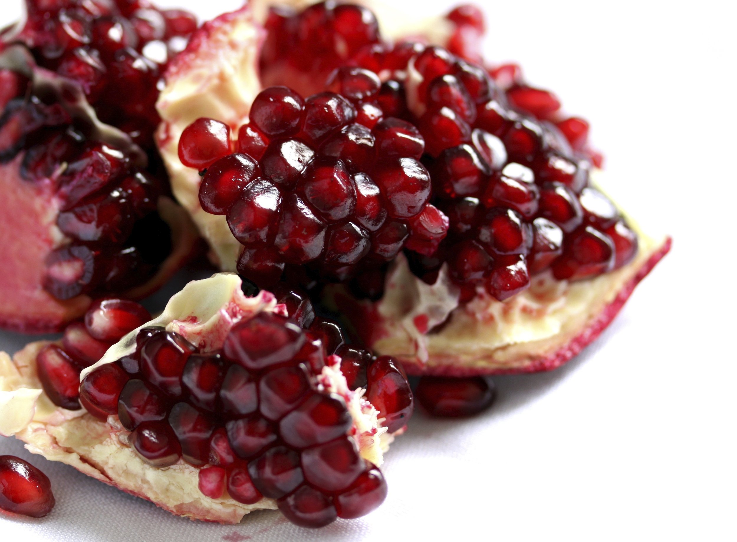 004a-pomegranate_rawpixel-id-5907015-jpeg.jpg