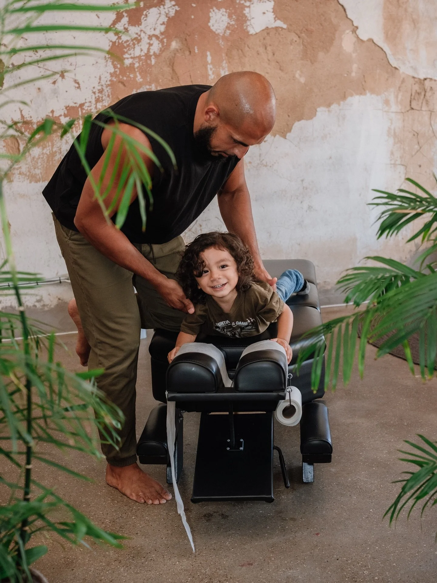 Our hearts are full after another beautiful Take Care Clinic last month 💛

We offered the infrared sauna, vibe plate, reflexology, BrainTap, Pediatric consults, Pelvic Floor consults, Chiropractic and Intimacy Coaching. 

We welcomed a few new provi