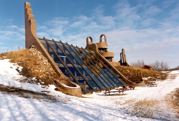 Indigenous prairie architect Douglas Cardinal