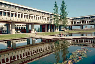 Arthur Erickson --  visionary designer of SFU 