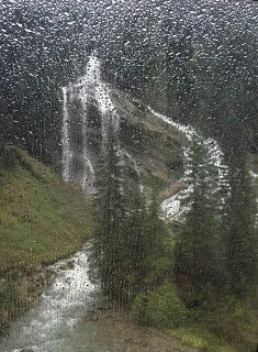 Rain shadow principle as observed from the train