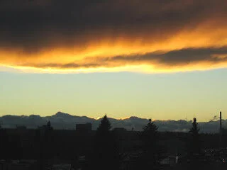 Chinooks -- winds of the Canadian Rockies