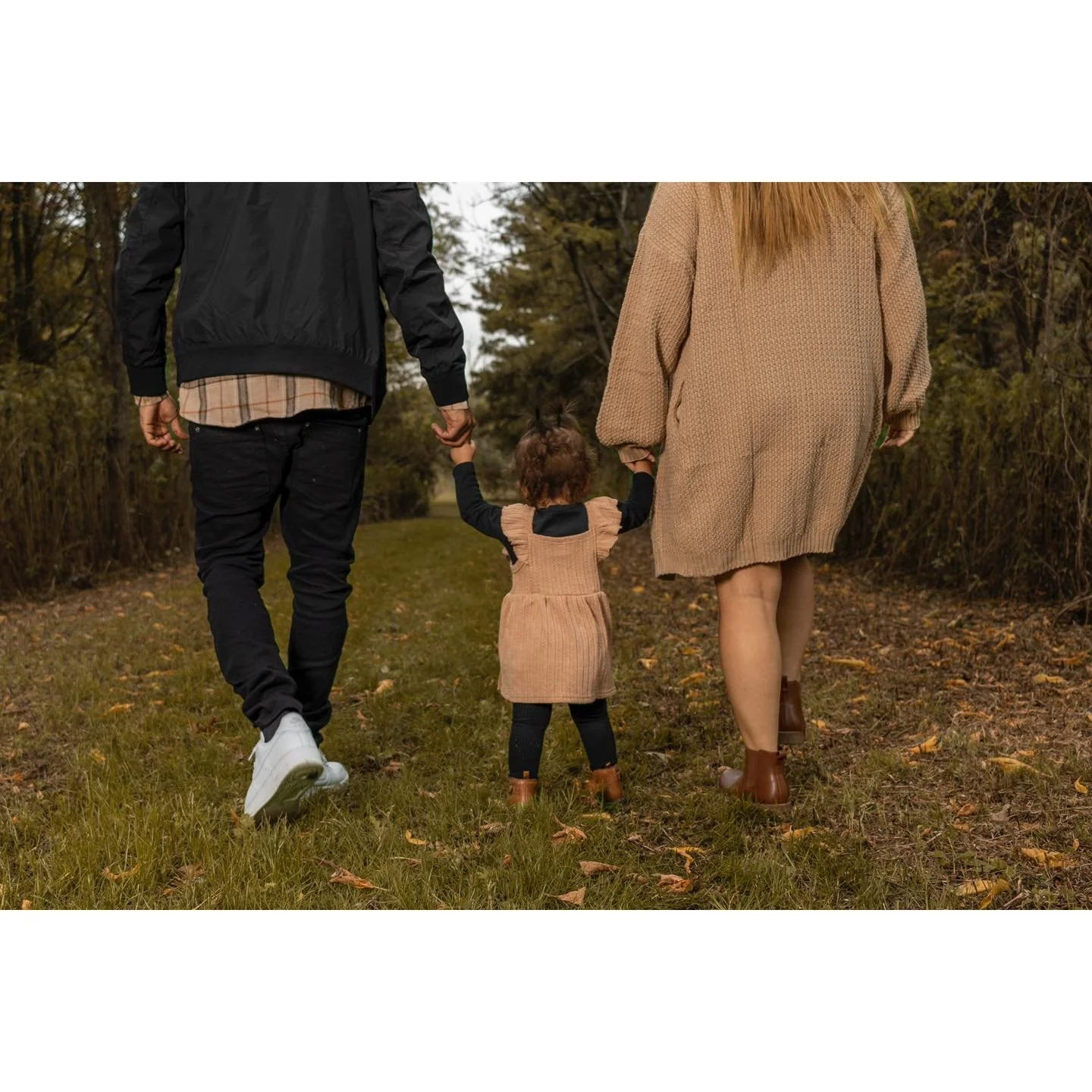 🍁 Autumn is calling! Book your fall photoshoot and get ready for beautiful, vibrant memories! 🍁

Fall mini sessions now open for booking! Perfect for all occasions! Message us for more details!

#newjerseyphotography #njphotography #cakesmash #newj