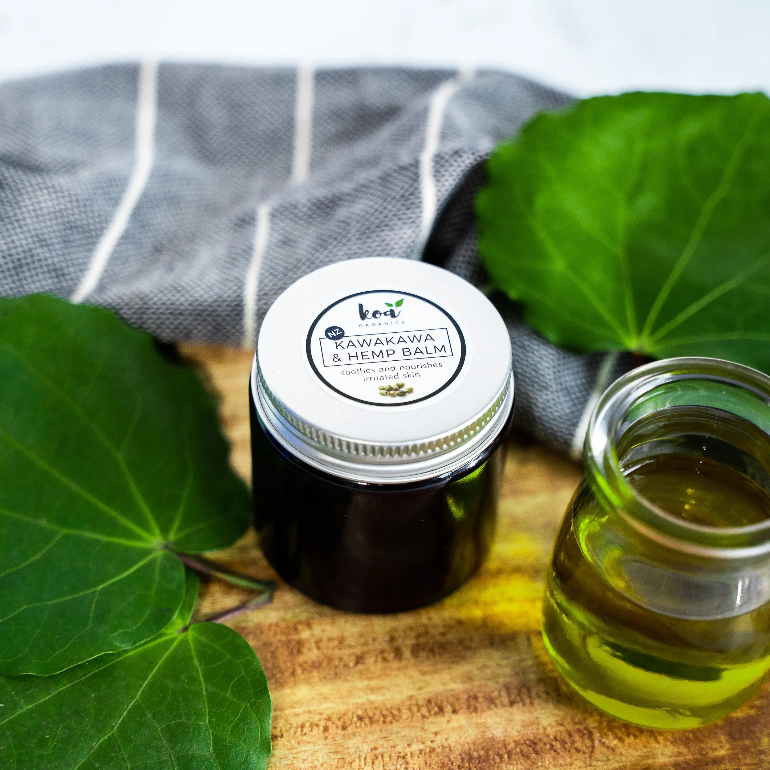 Kawakawa and Hemp Balm_DSC01557-3.jpg