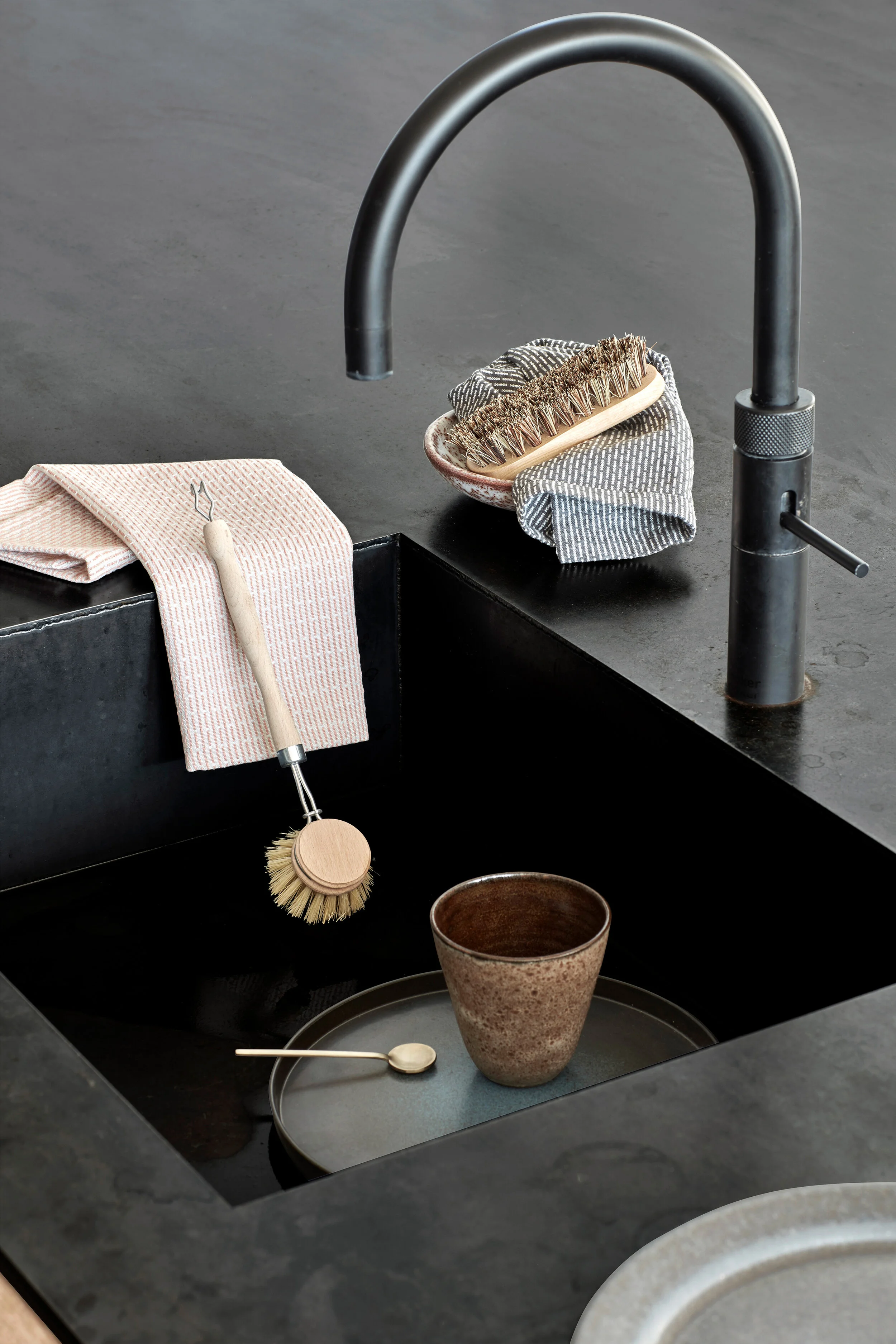 KitchenAndWashCloth-3.jpg