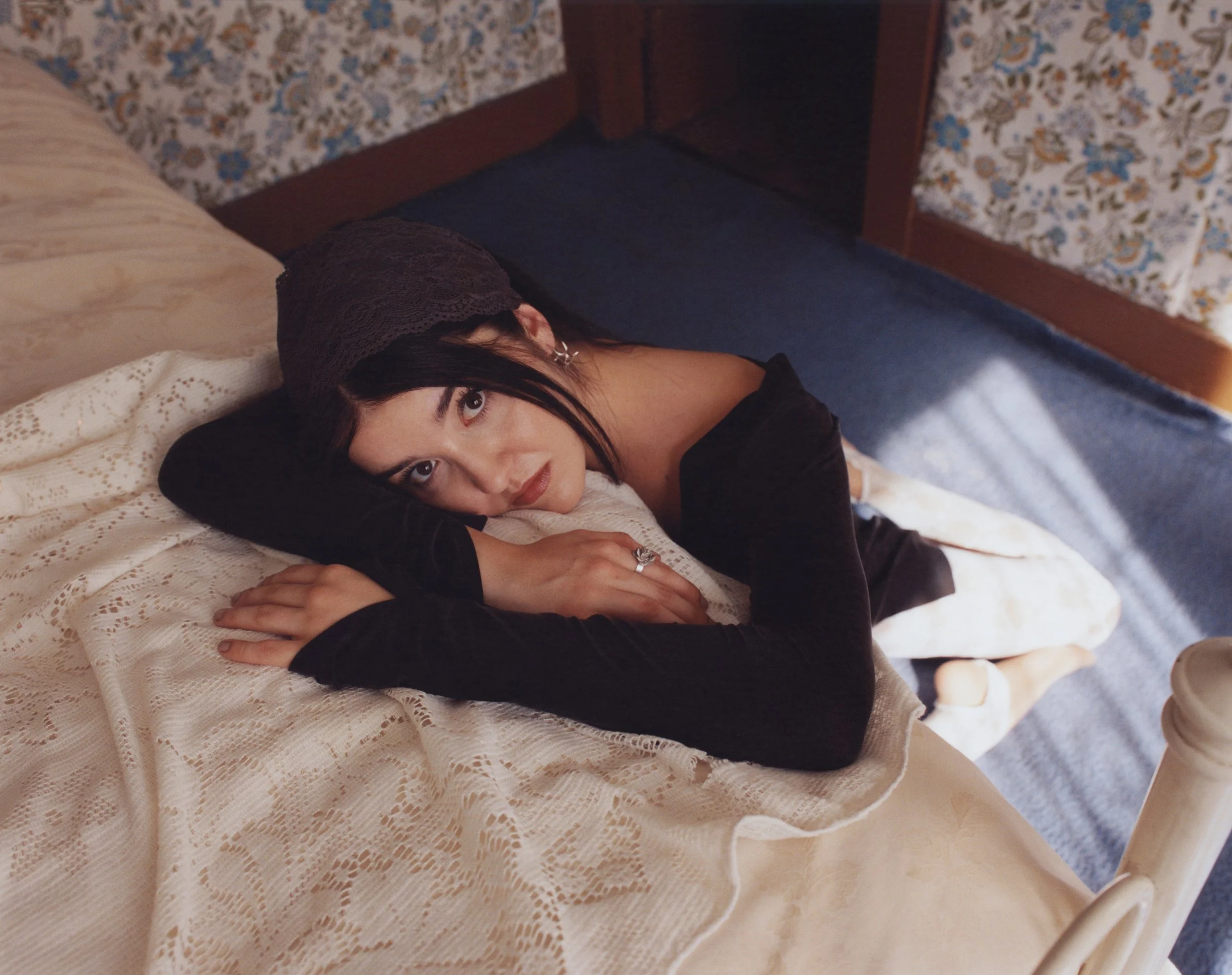 Music: Devon Gabriella Finds Beauty in Heartbreak With Emotionally Resonant New Single "Miss Us"