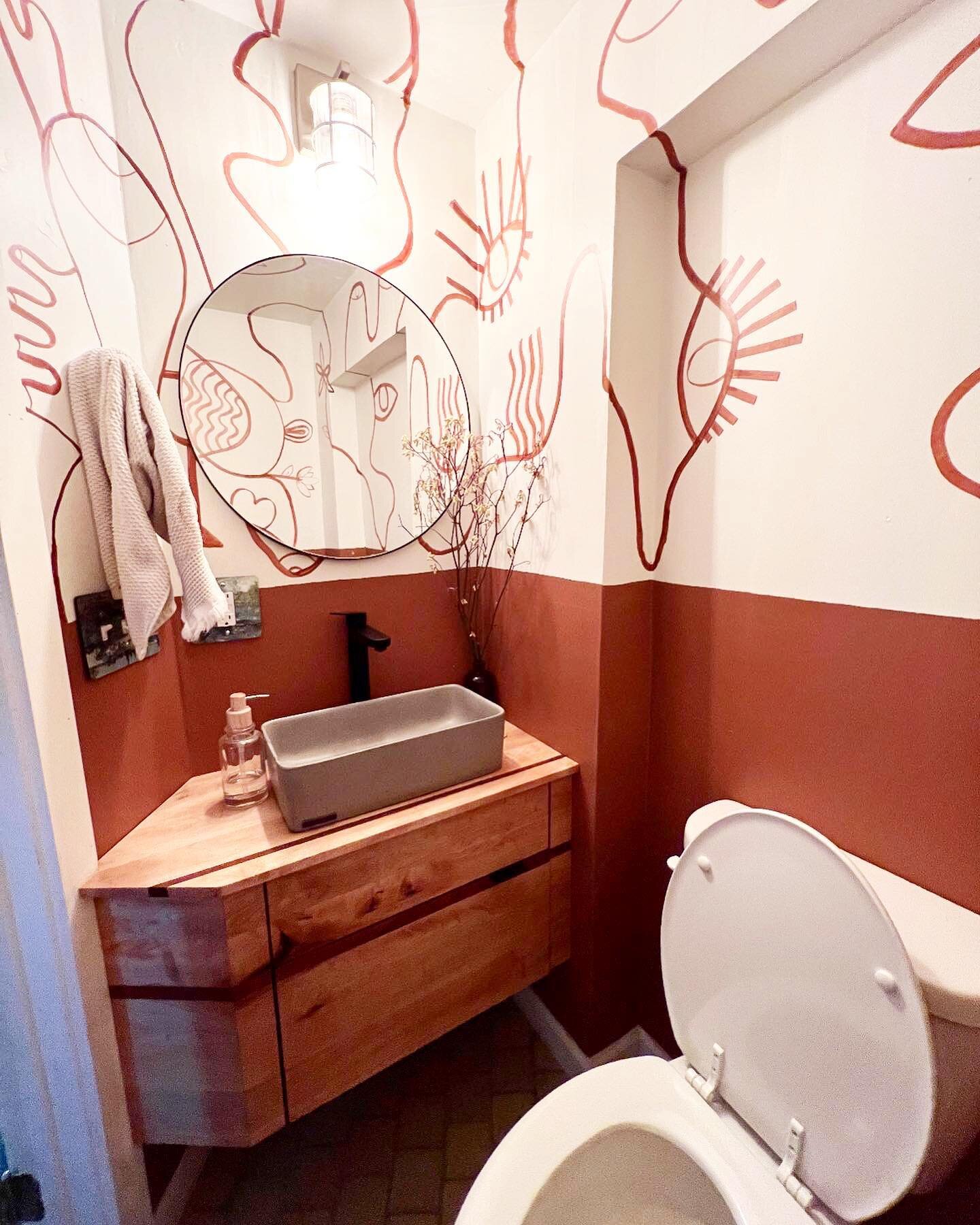 An additional bathroom adds so much value and convenience to a home. This small but unique space was beautifully designed in collaboration with homeowner, @spoonandhook and her creative abstract hand drawn mural. Custom vanity created by Corvus.