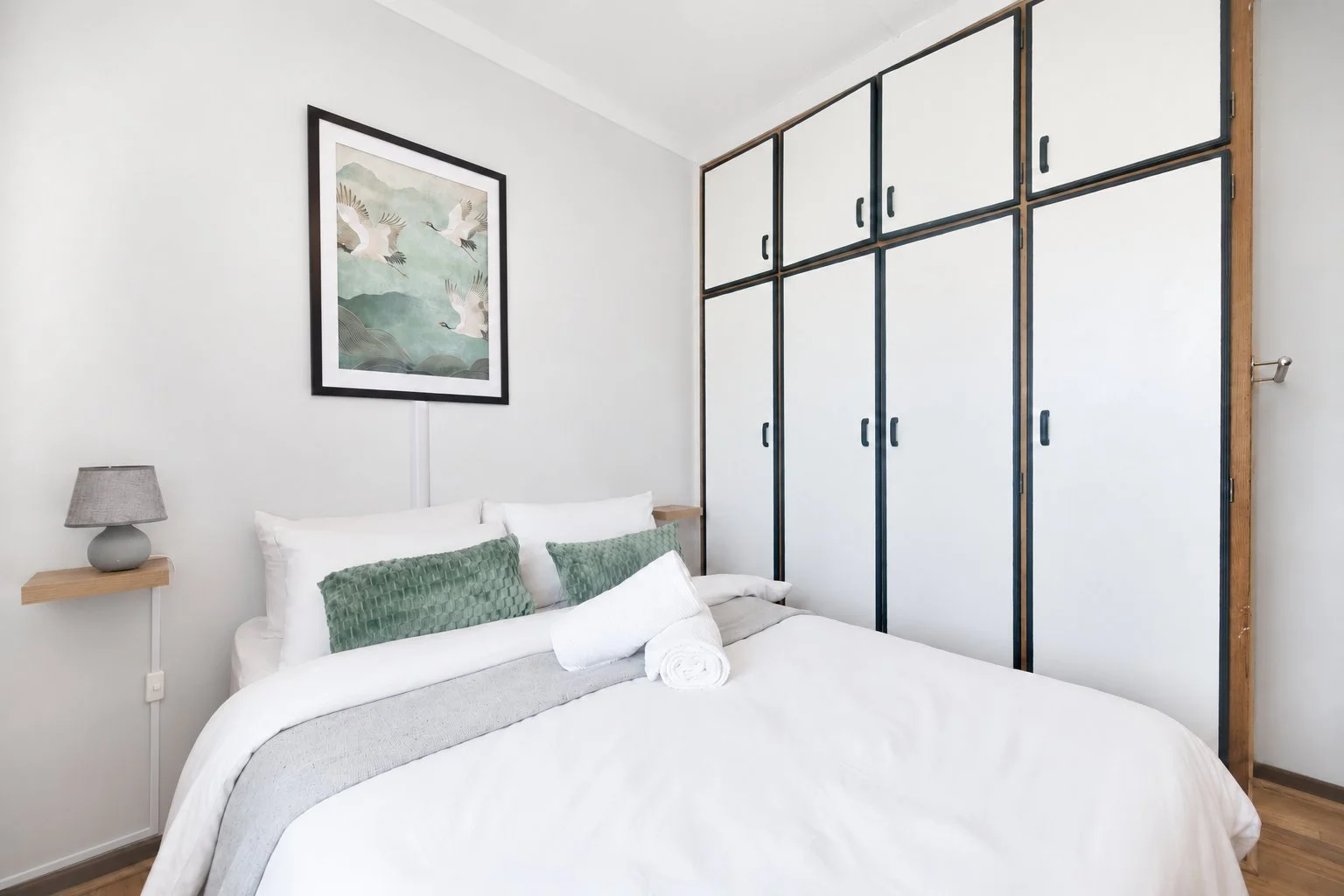 15-suikerbos-house-struisbaai-third-bedroom-wardrobe.jpg