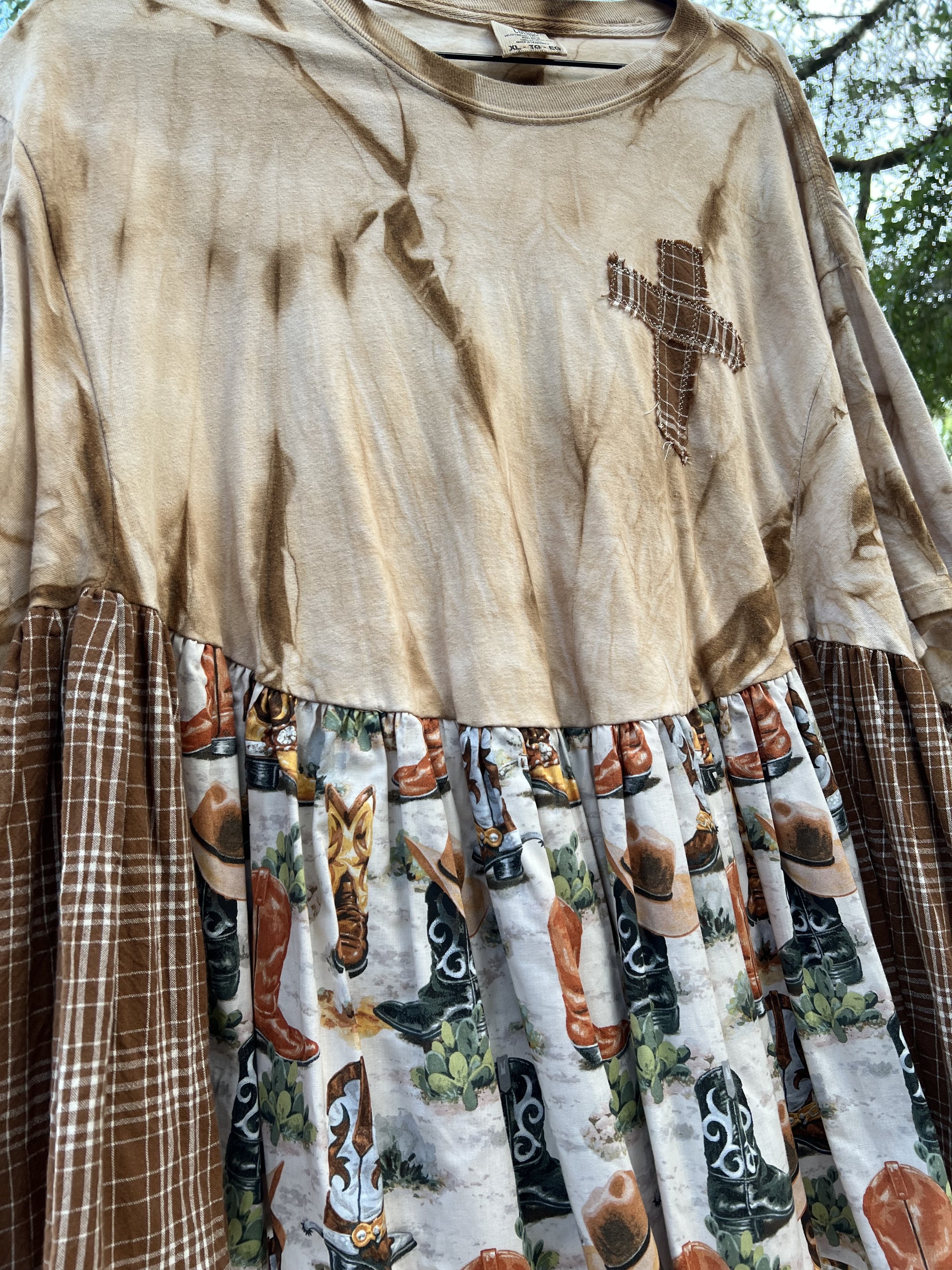 Cross and Boots (XL)
