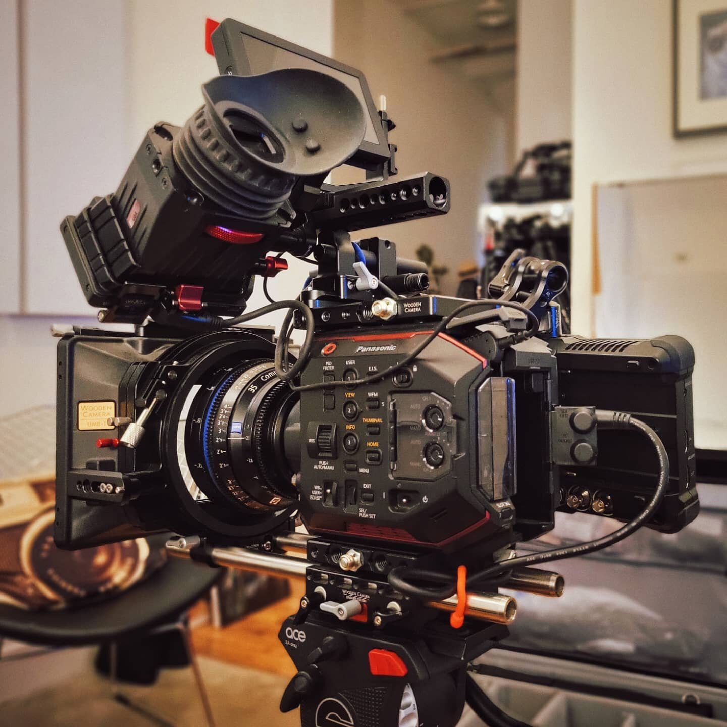 After a way-to-long hiatus,  pulling the #eva1 out of retirement for a commercial shoot.  Been a long time since the old girl was dressed for battle.  Sporting #zeiss CP.2s, a full #woodencamera suit and some #atomos and #smallhd goodies.  #commercia