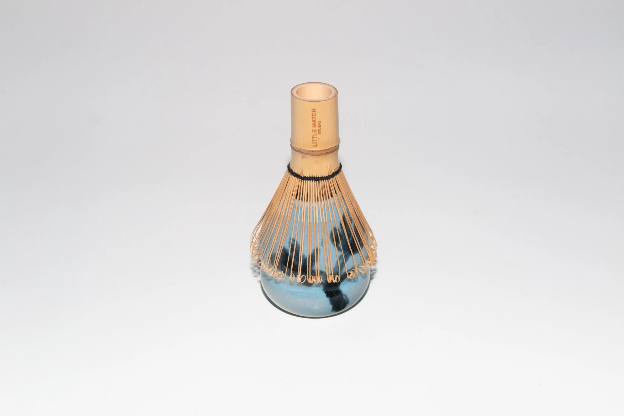 BLUEBLOOM_WHISK_1_2.jpg