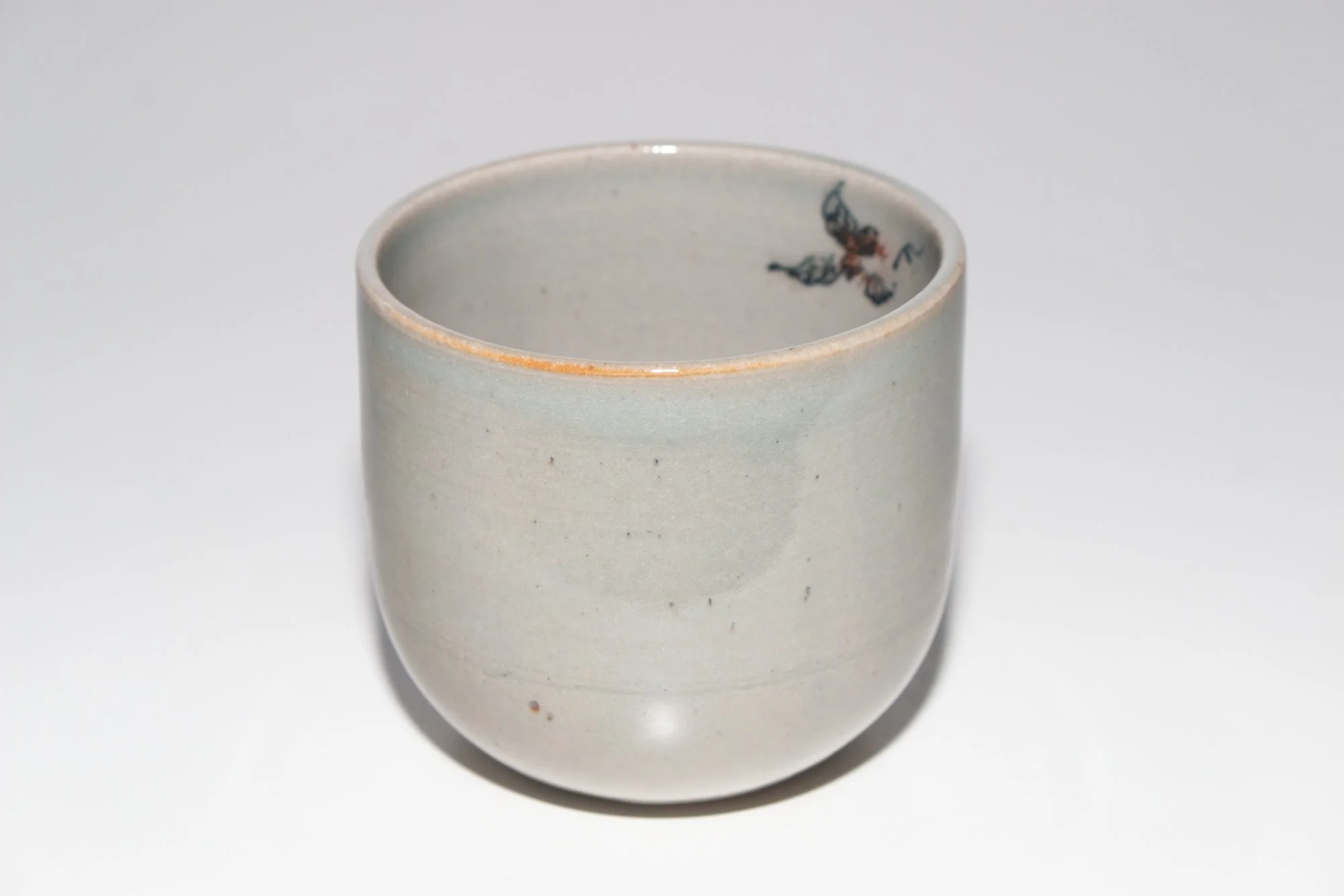 HORSE_CUP_CELADON_2_4.jpg
