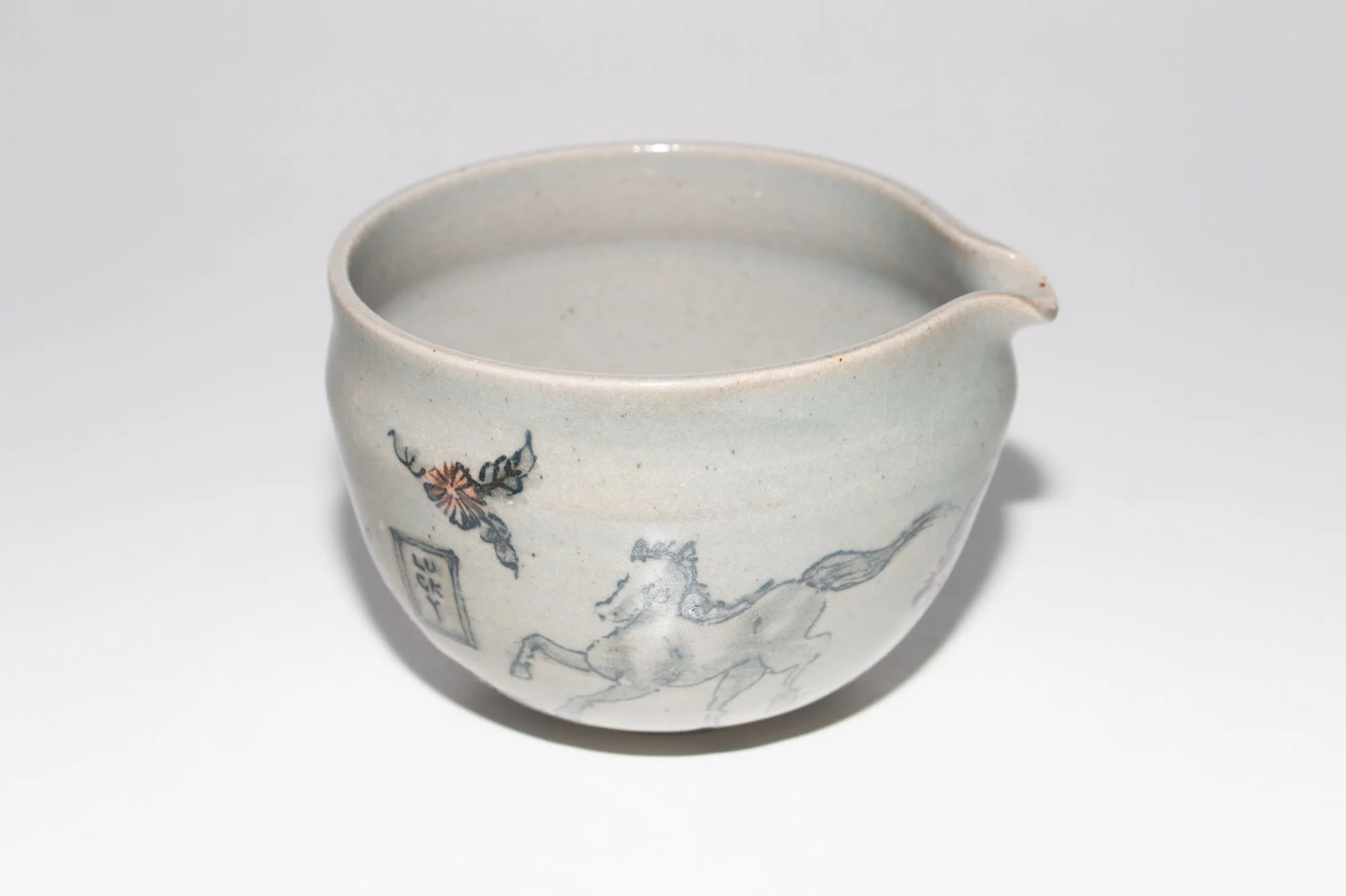 HORSE_MB_CELADON_2_5.jpg