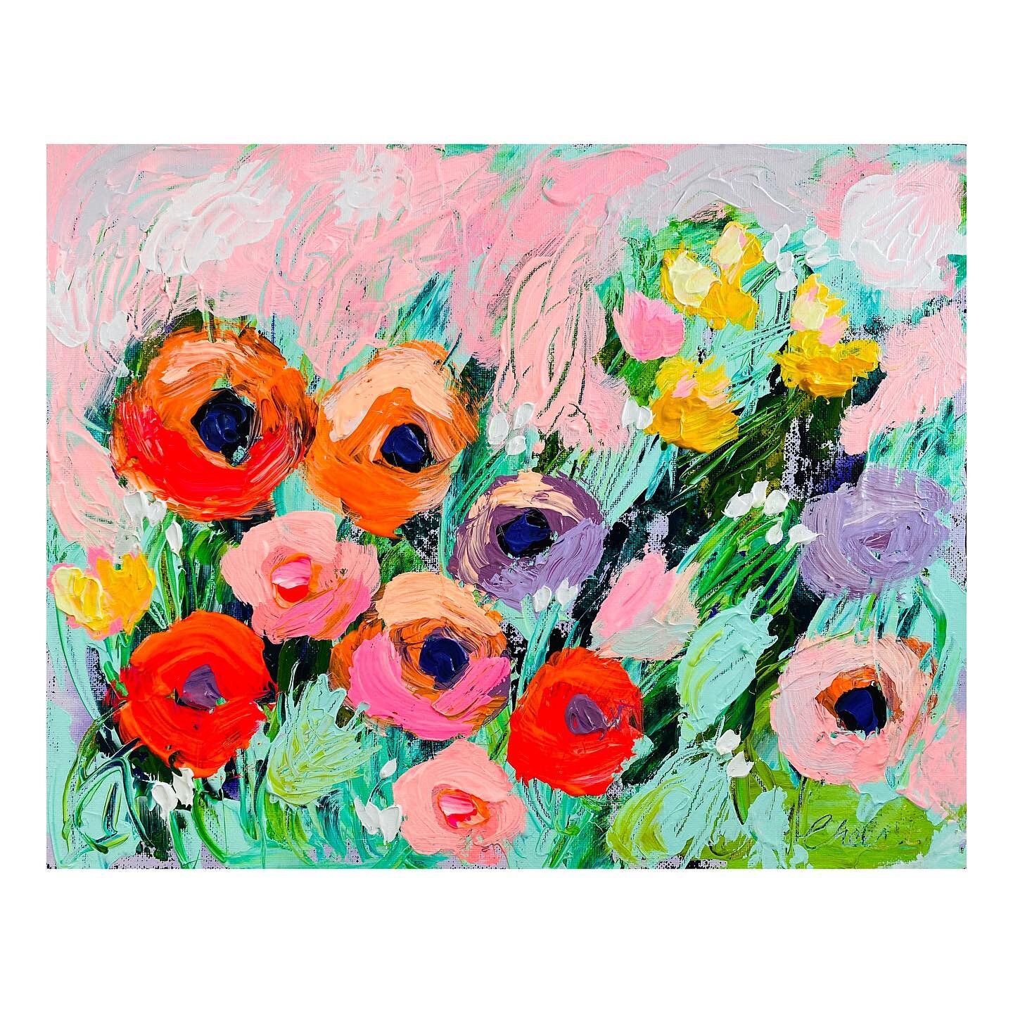 Who&rsquo;s got two thumbs and is ready to see all the flowers blooming and trees budding this spring...this girl!! 😄🌸🌳

These florals are 11&rdquo;x14&rdquo; on canvas board. Available in a white wood frame or as is. Check out all the different c