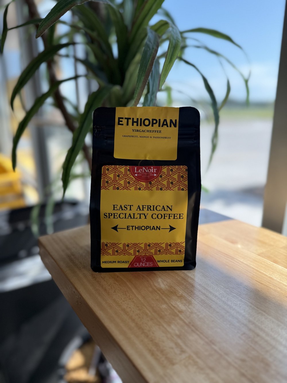 額装済/Tapissos/Esfilagarsats/ジョゼップ ローヨ Ethiopian - Yirgacheffee — LeNoir Dimbaya Coffee
