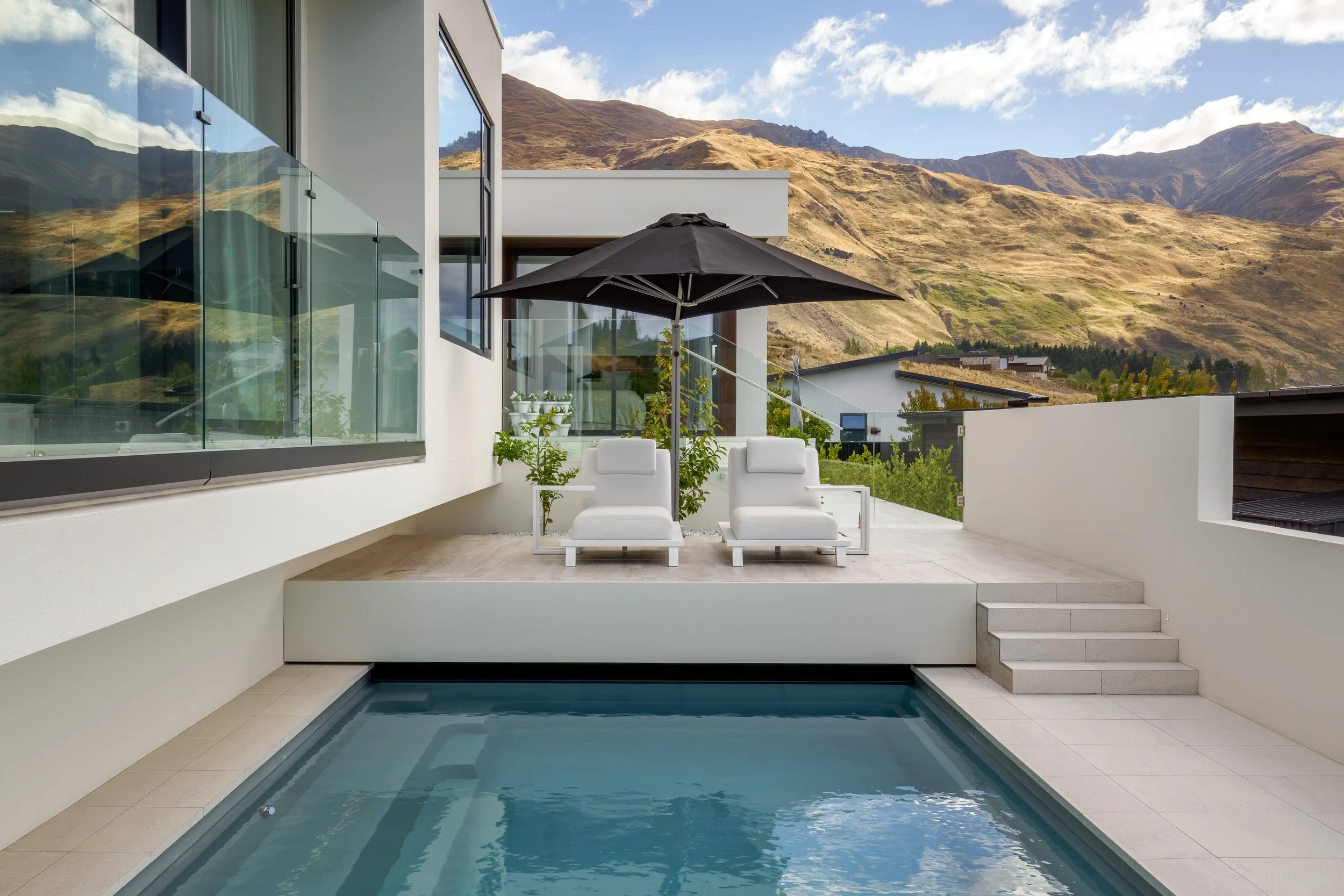 SL406057-HDR-Edit (1).JPG