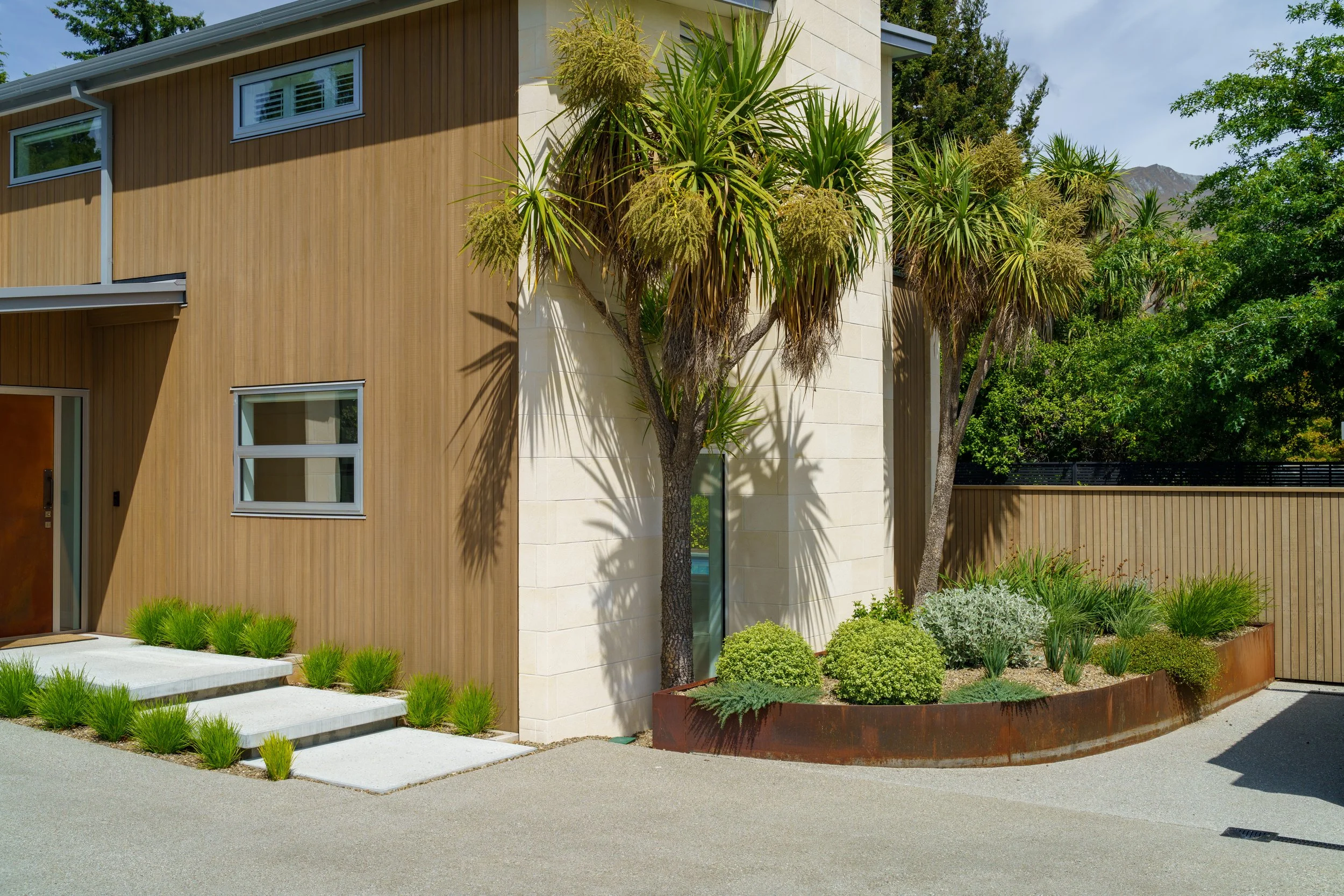 All Elements Outdoor Construction - Aubrey