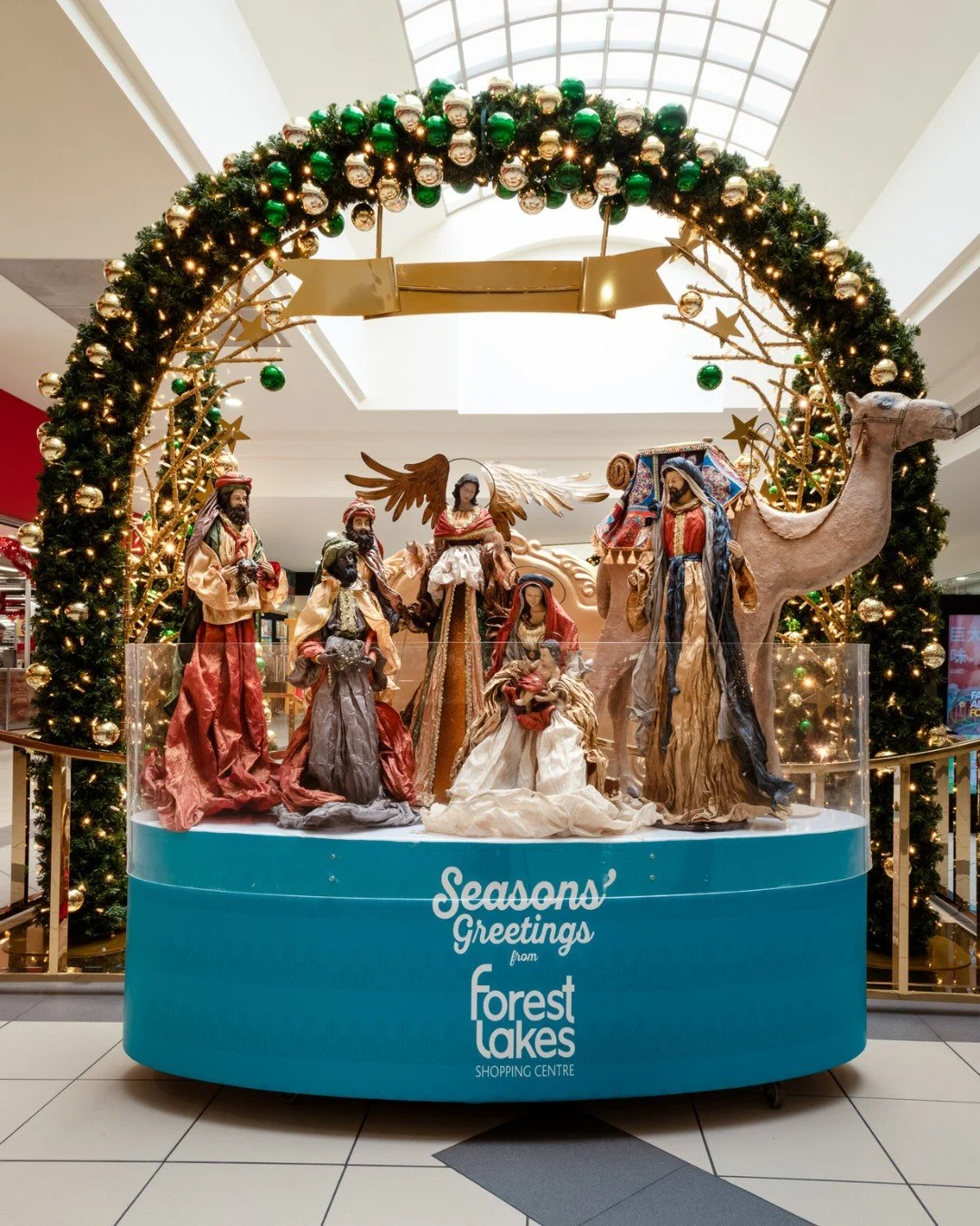 It&rsquo;s beginning to look a lot like Christmas at Forest Lakes Shopping Centre :sparkles: The festive spirit has well and truly arrived! Come and see for yourself next time you're in the centre. #ForestLakesSC