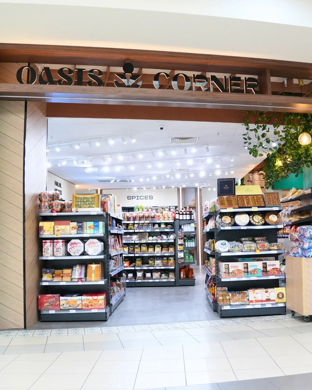 Check out Oasis Corner! Stocking a wonderful range of Middle Eastern foods, traditional spices, and so much more.

Pop into the shop next to Woolworths, and chat to the team about what you&rsquo;ve got cooking! #ForestLakesSC