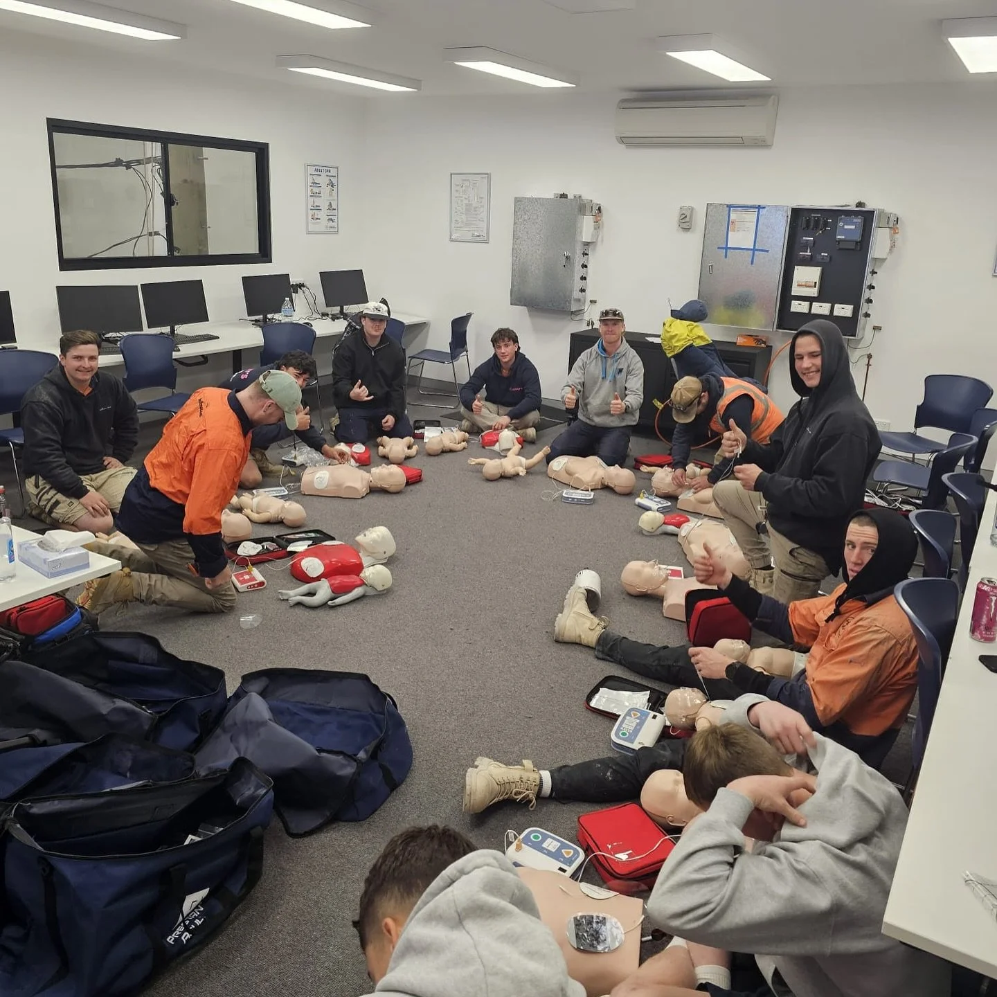 It is so important in our industry to take safety seriously, and Hallmac strives to keep our team trained in current standards and practices, helping protect themselves and their peers from incident or accident.
On 19th June 2025 our team spent the d