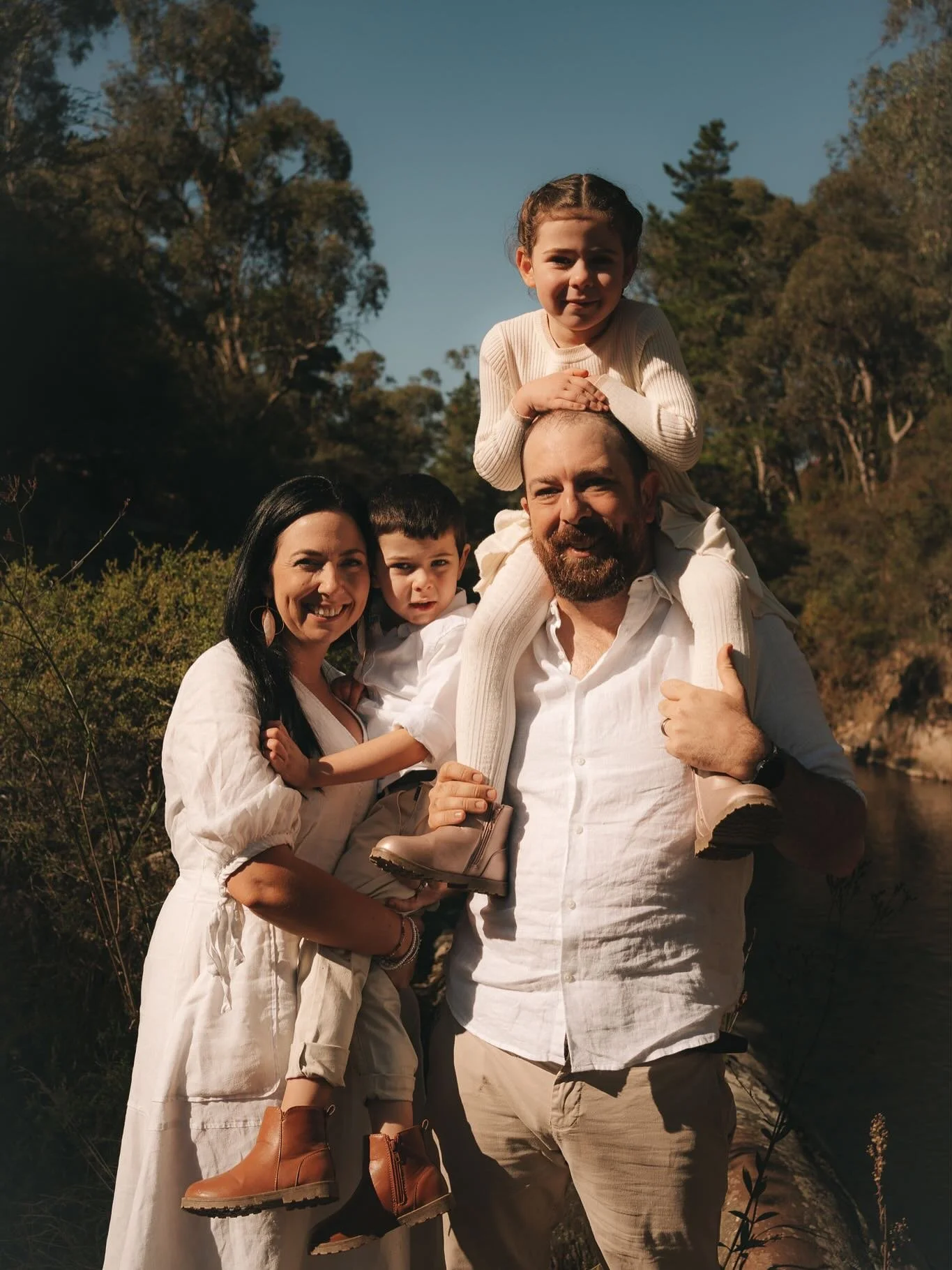 Mini - adventure with me by the river. 
Let&rsquo;s capture the beauty of everyday life in motion - moments where your family is fully present with one another, connected to eachother and to nature. 💛✨