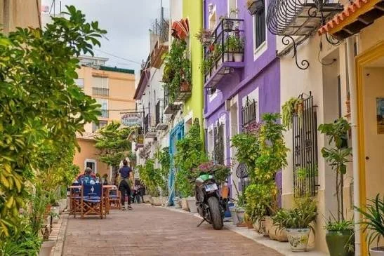 Het oude Calpe ontdekken: hoe een verborgen verleden boven de zee nog altijd voelbaar is