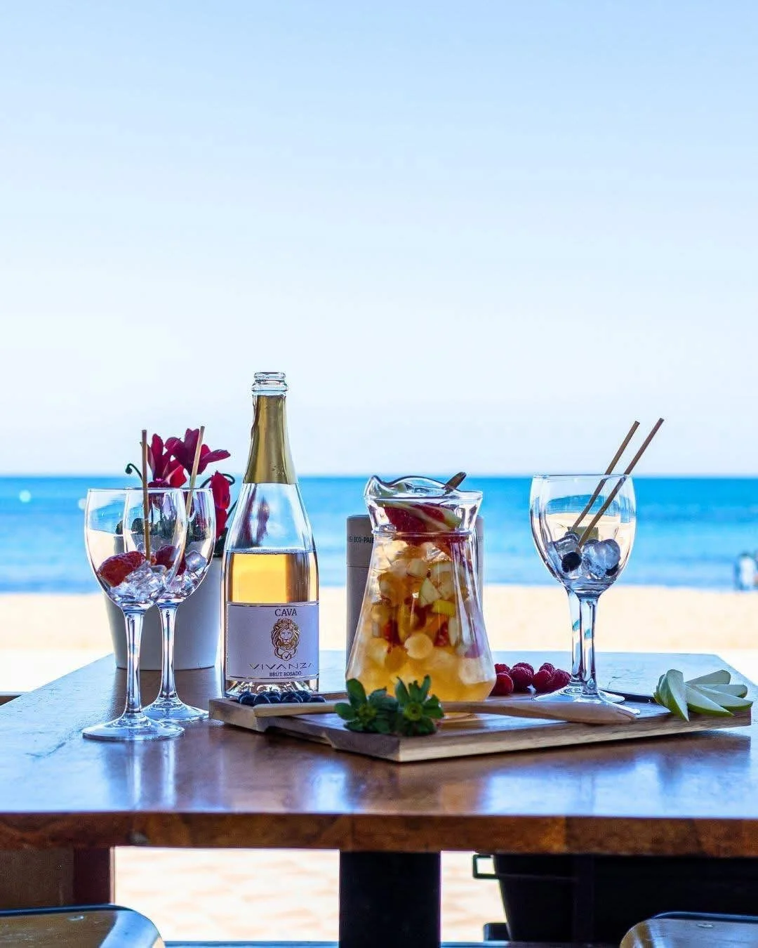 Terras aan de boulevard van Calpe