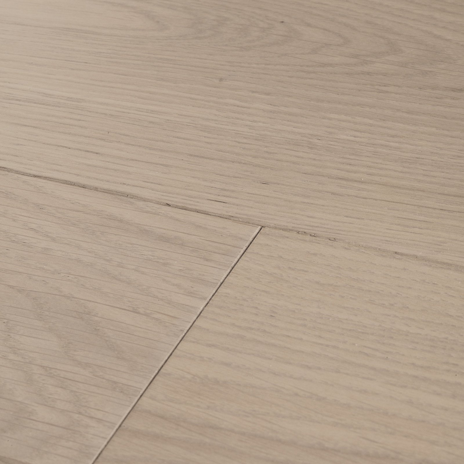 Chepstow-Grey-Planed-Oak-Flooring-Closeup-1.jpeg