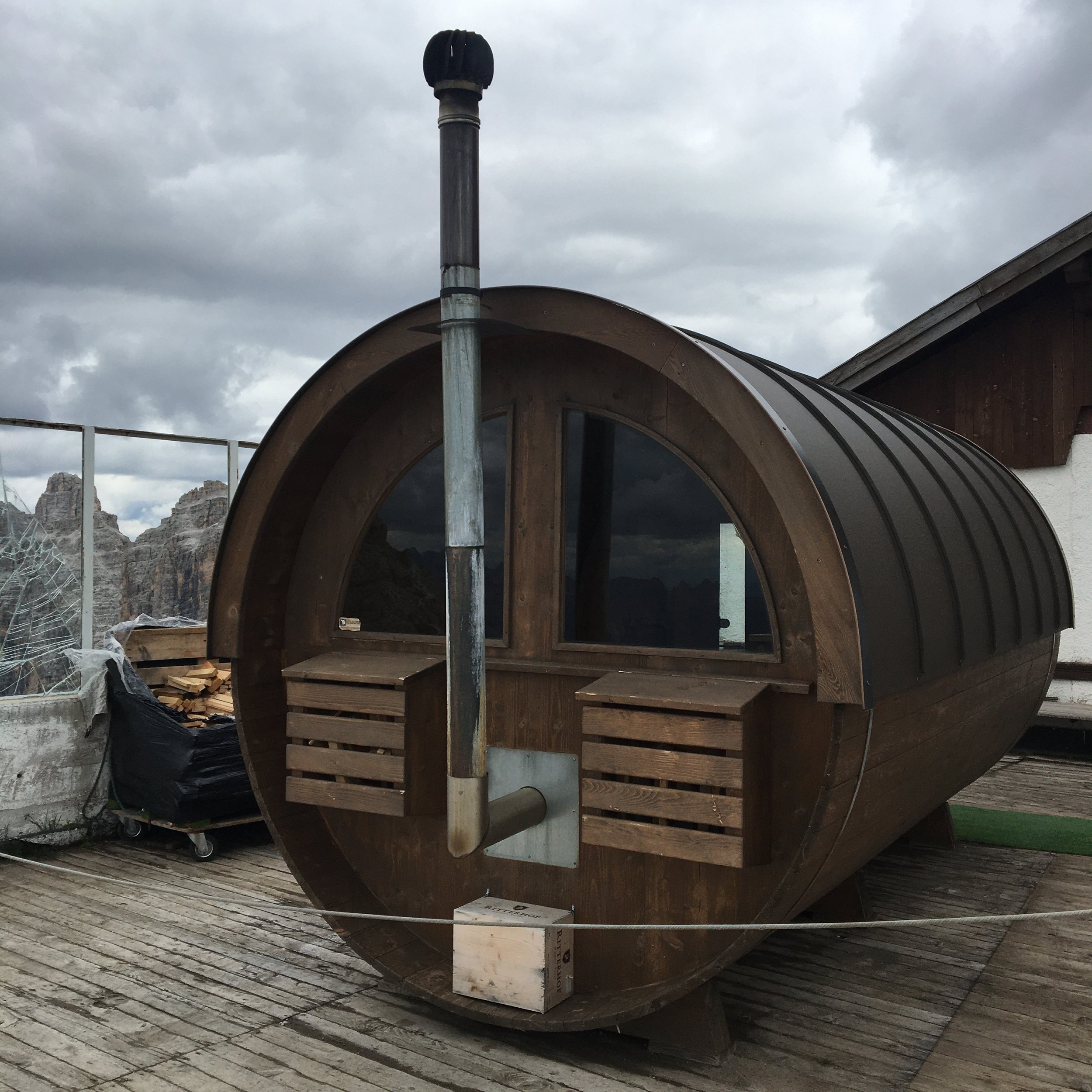 Soothing Heat: Exploring the Benefits of Saunas