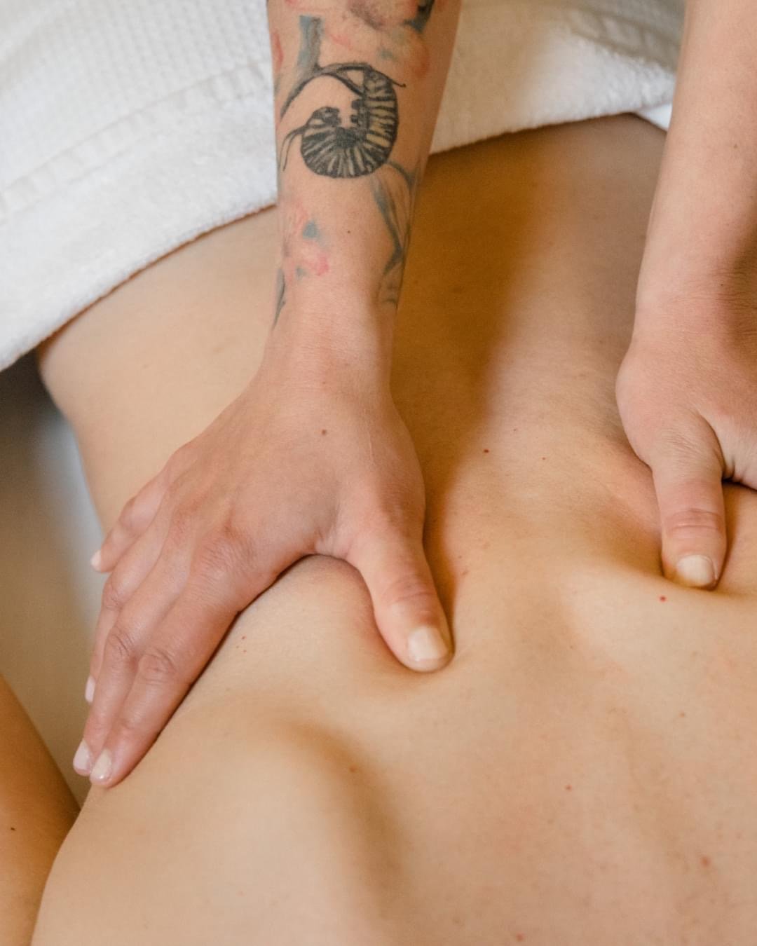 The Benefits of Massaging Your Partner: A Simple Ritual for Connection and Care