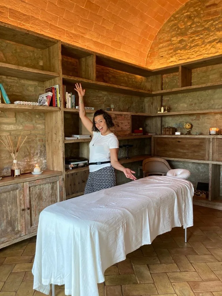 Professional in-villa massage by a mobile masseuse at a private villa in Tuscany