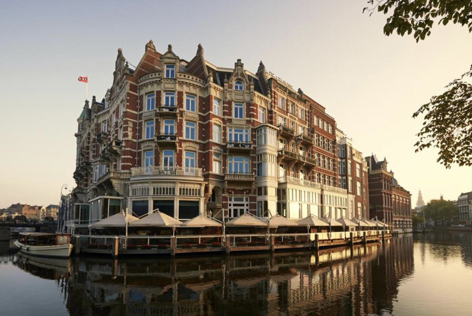 Luxury Independent Escort Dates in Amsterdam with Maya.