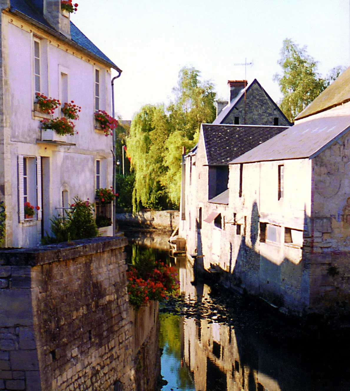Bayeux - River 1.jpg