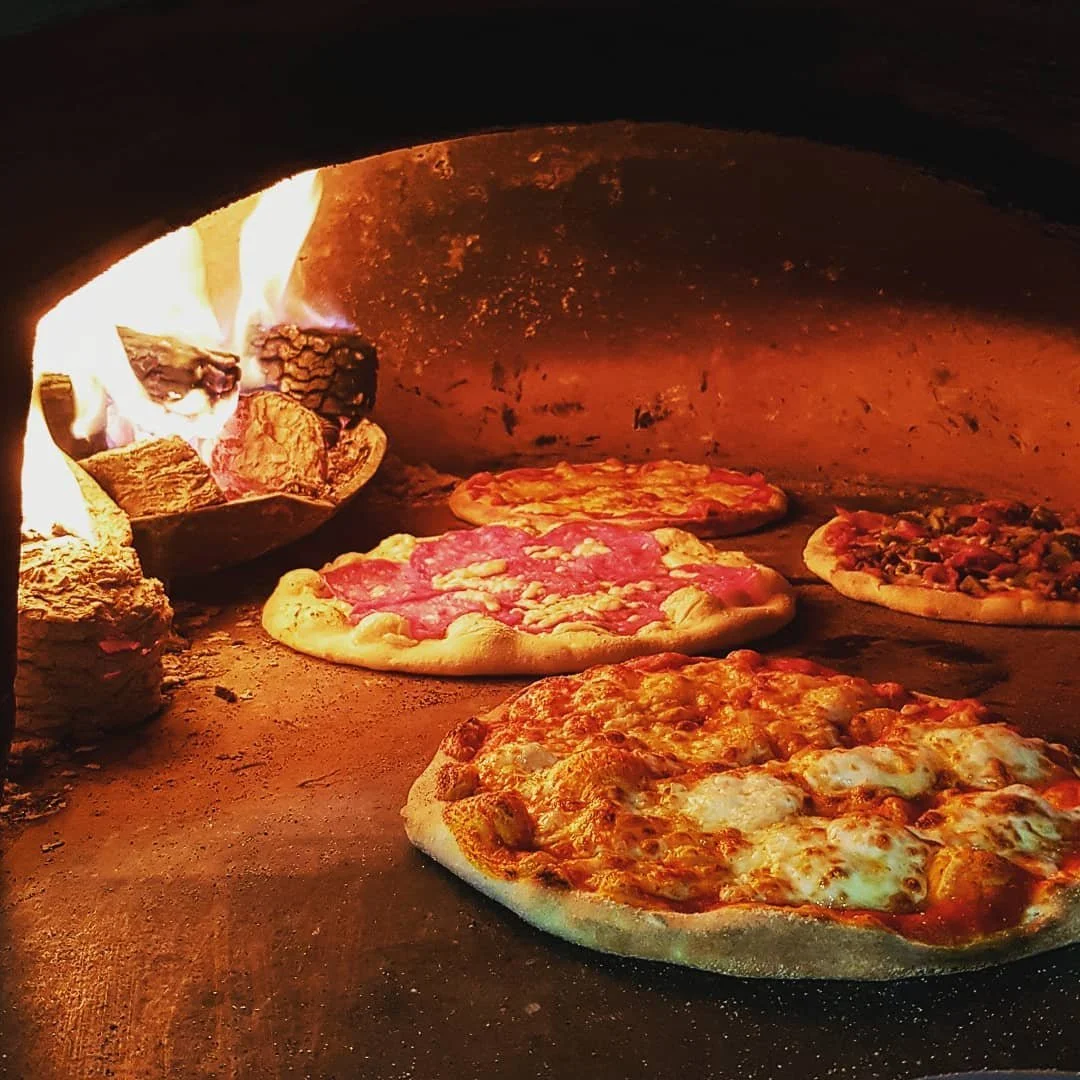 Wood-fired pizza by Flamin’ Grate at The Butcher’s Dog Ashley Cross