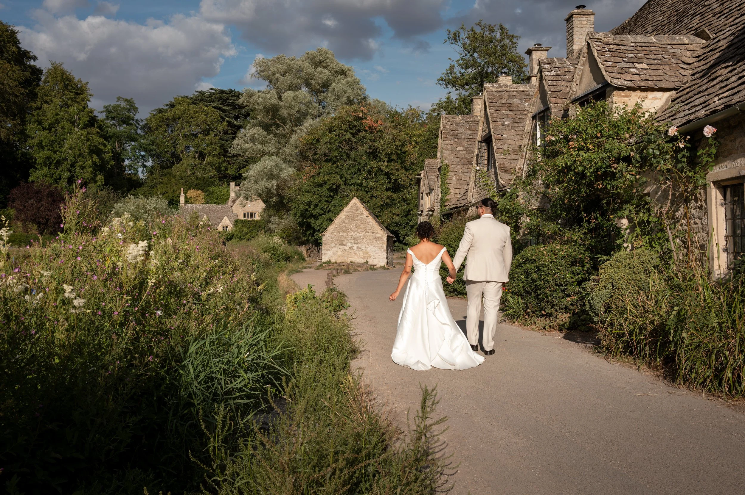 Cotswolds Wedding Photographer Swan Hotel Bibury