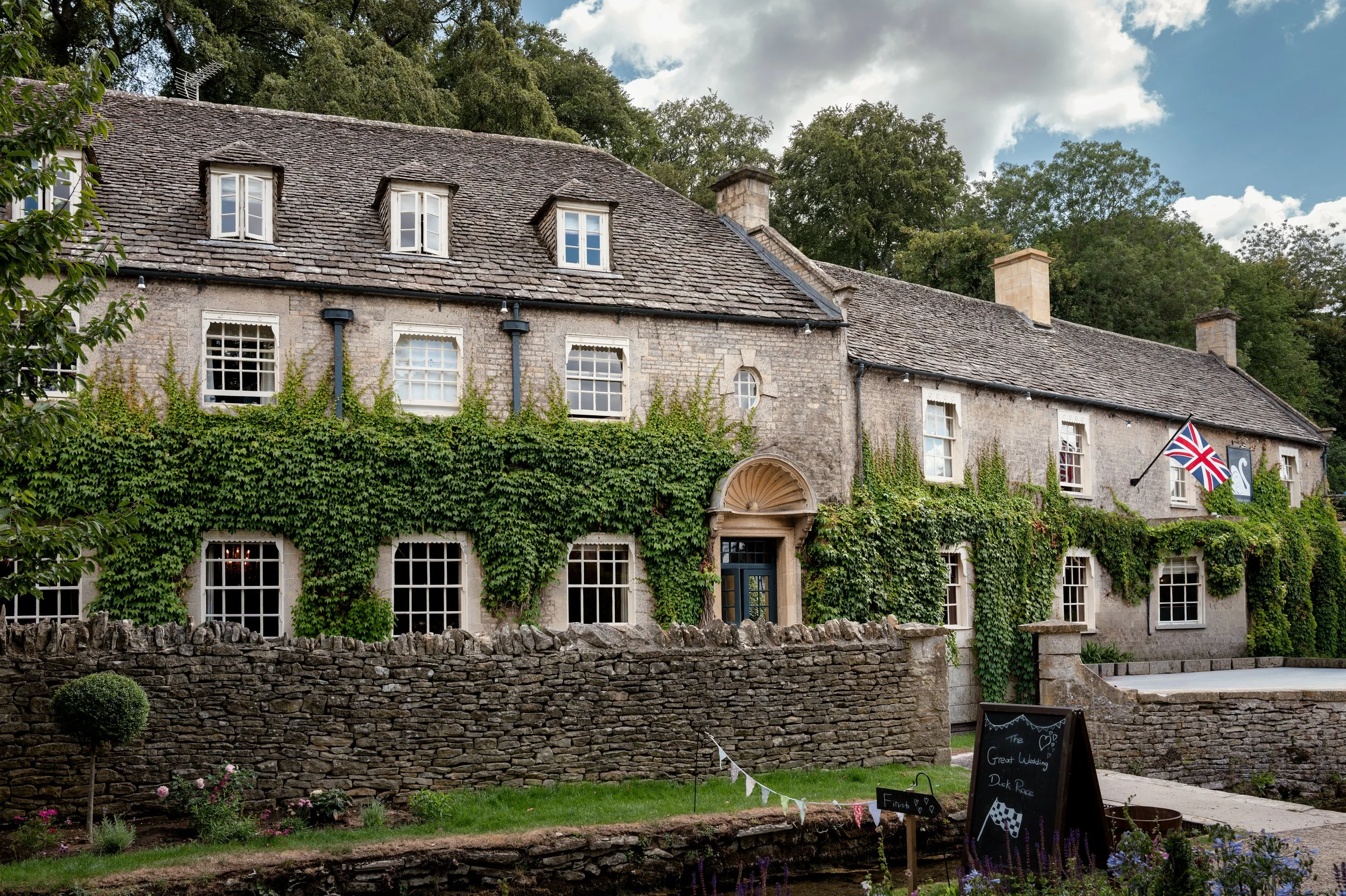 Cotswolds Wedding Photographer Swan Hotel Bibury